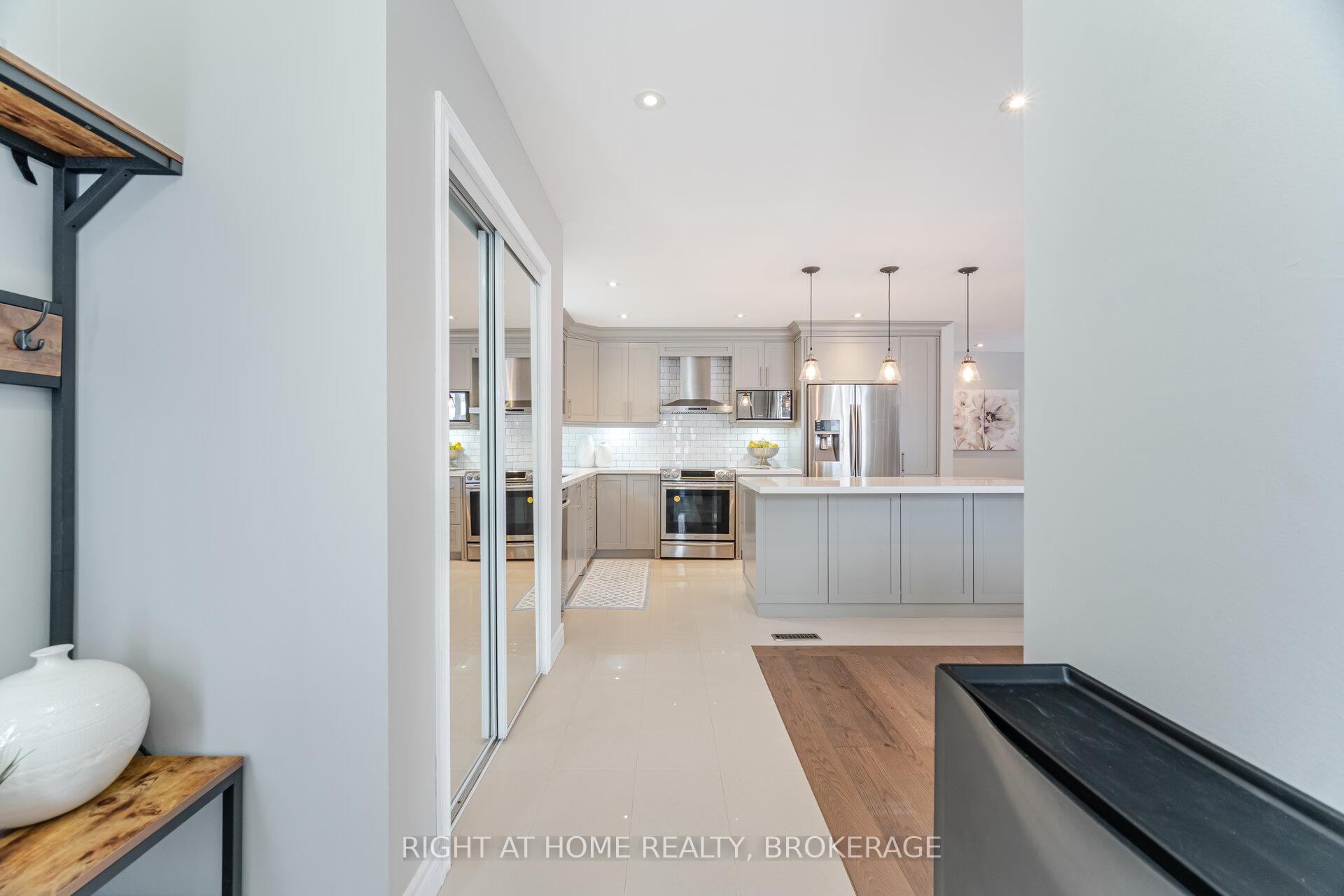 Photo 4 of 663 Cape Avenue, Burlington, Appleby — HOMEH