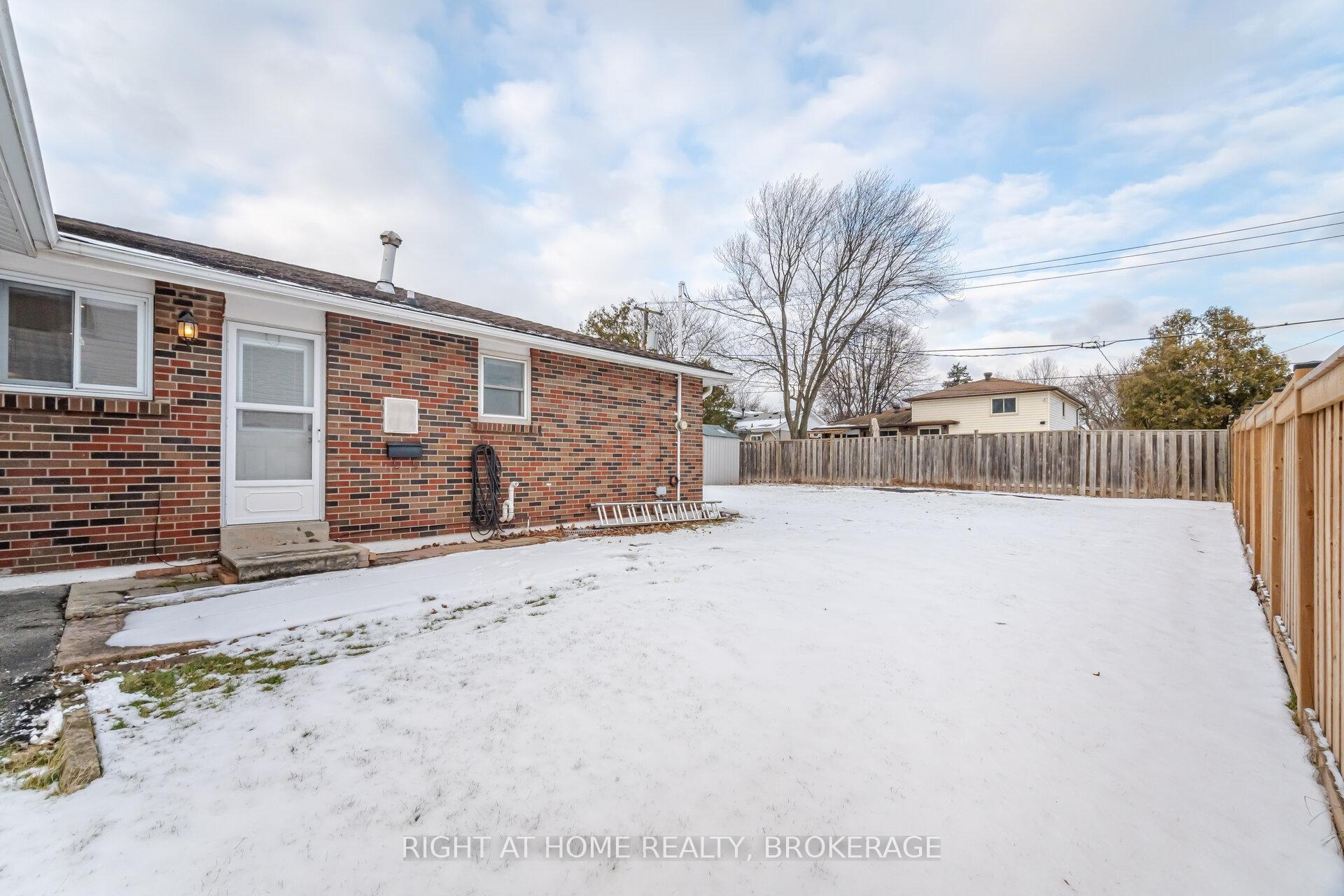 Photo 31 of 663 Cape Avenue, Burlington, Appleby — HOMEH