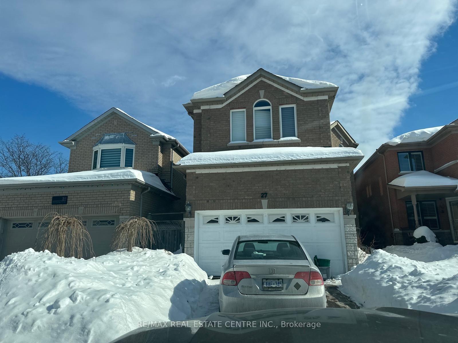 Photo 1 of 27 Sandway Crescent, Vaughan, Maple — HOMEH