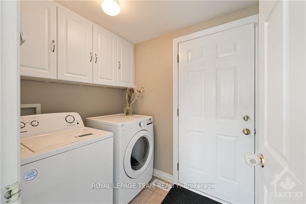 Photo 7 of 212 Willow Creek Circle, Ottawa, Barrhaven - Strandherd — HOMEH