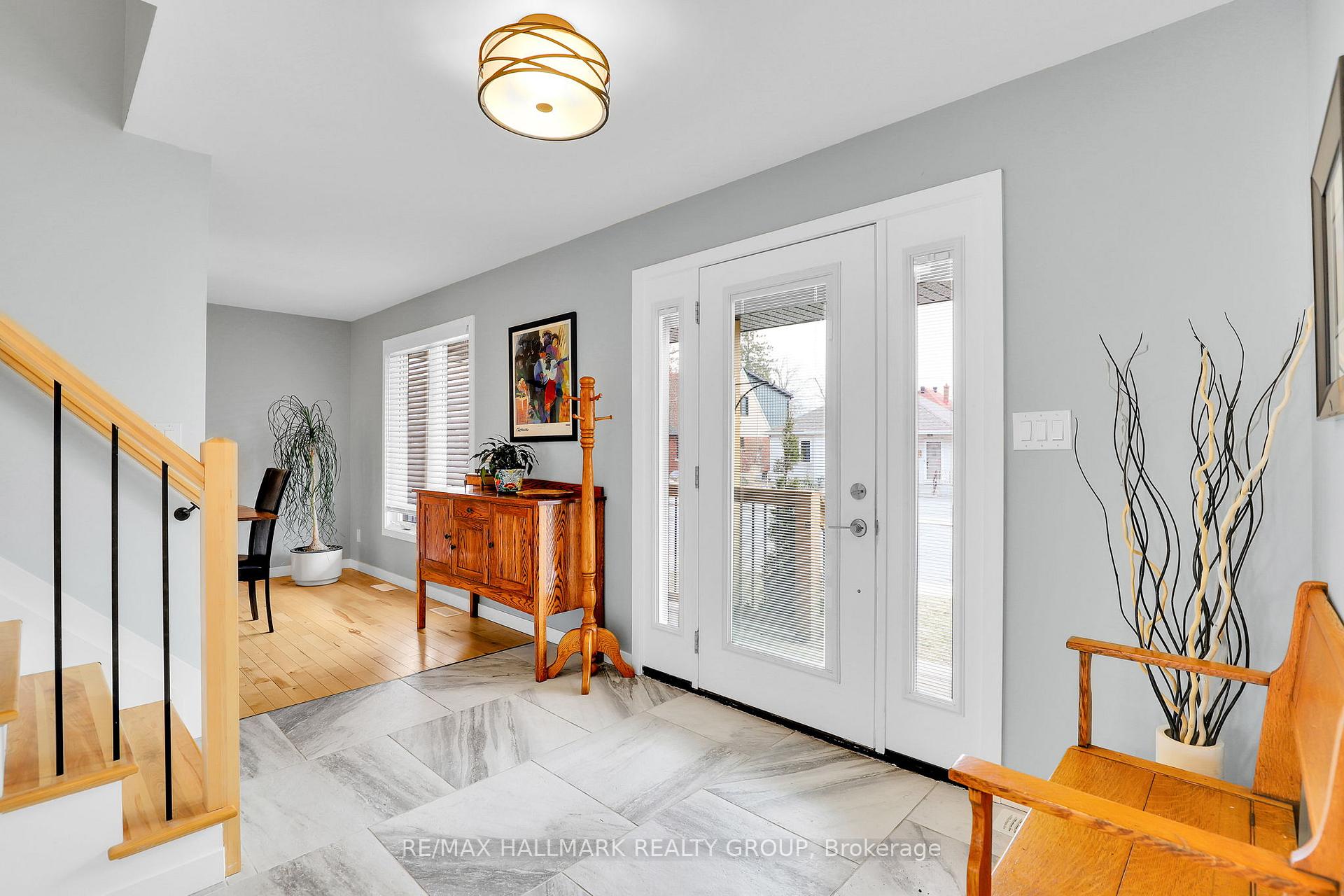 Photo 3 of 56 Anna Avenue, Ottawa, Carlington — HOMEH