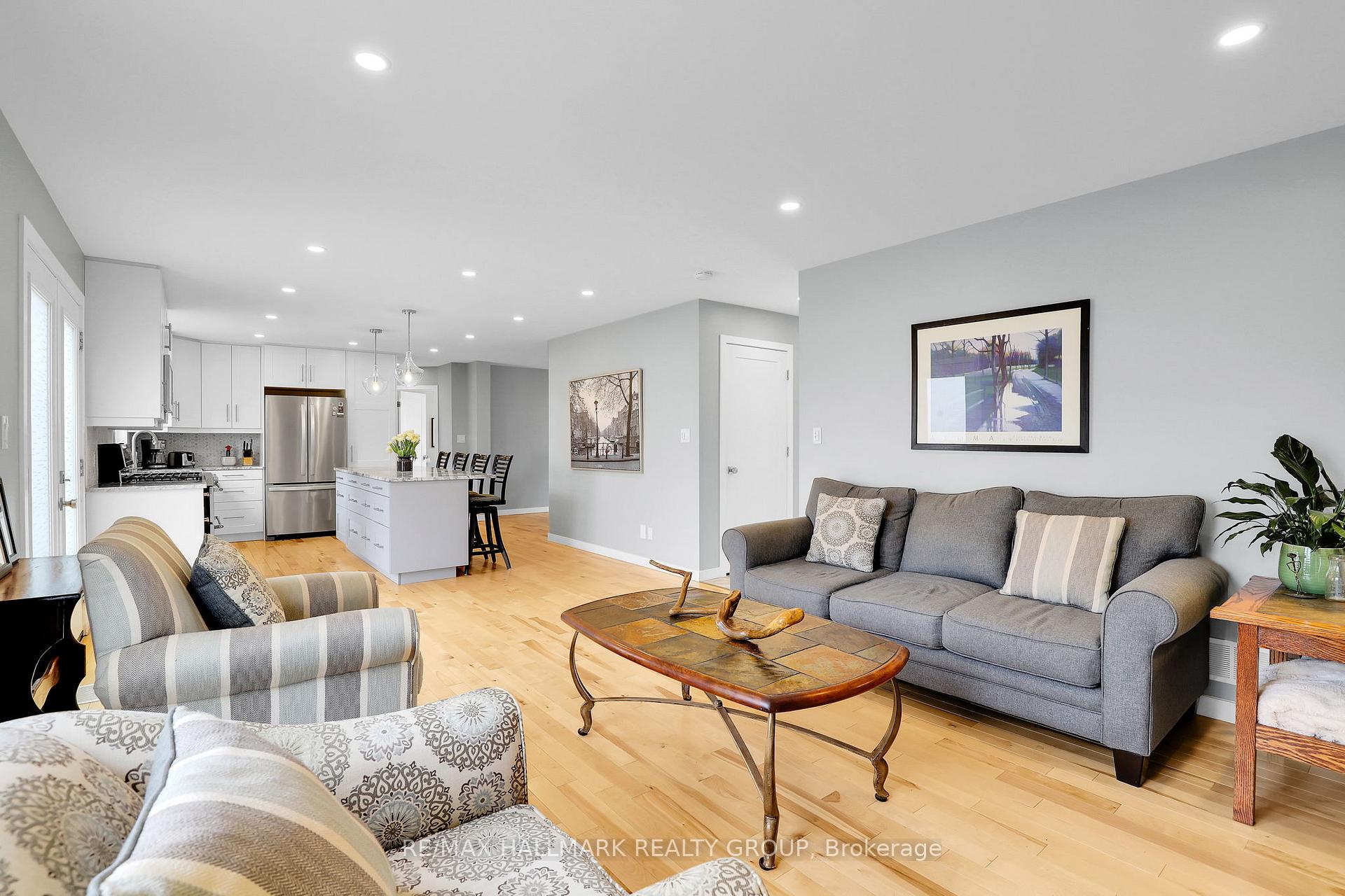 Photo 16 of 56 Anna Avenue, Ottawa, Carlington — HOMEH
