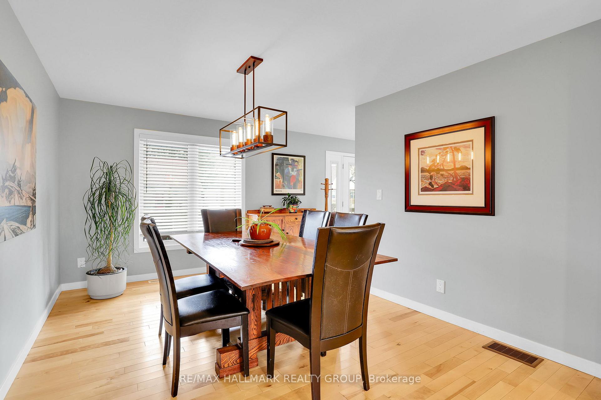 Photo 18 of 56 Anna Avenue, Ottawa, Carlington — HOMEH
