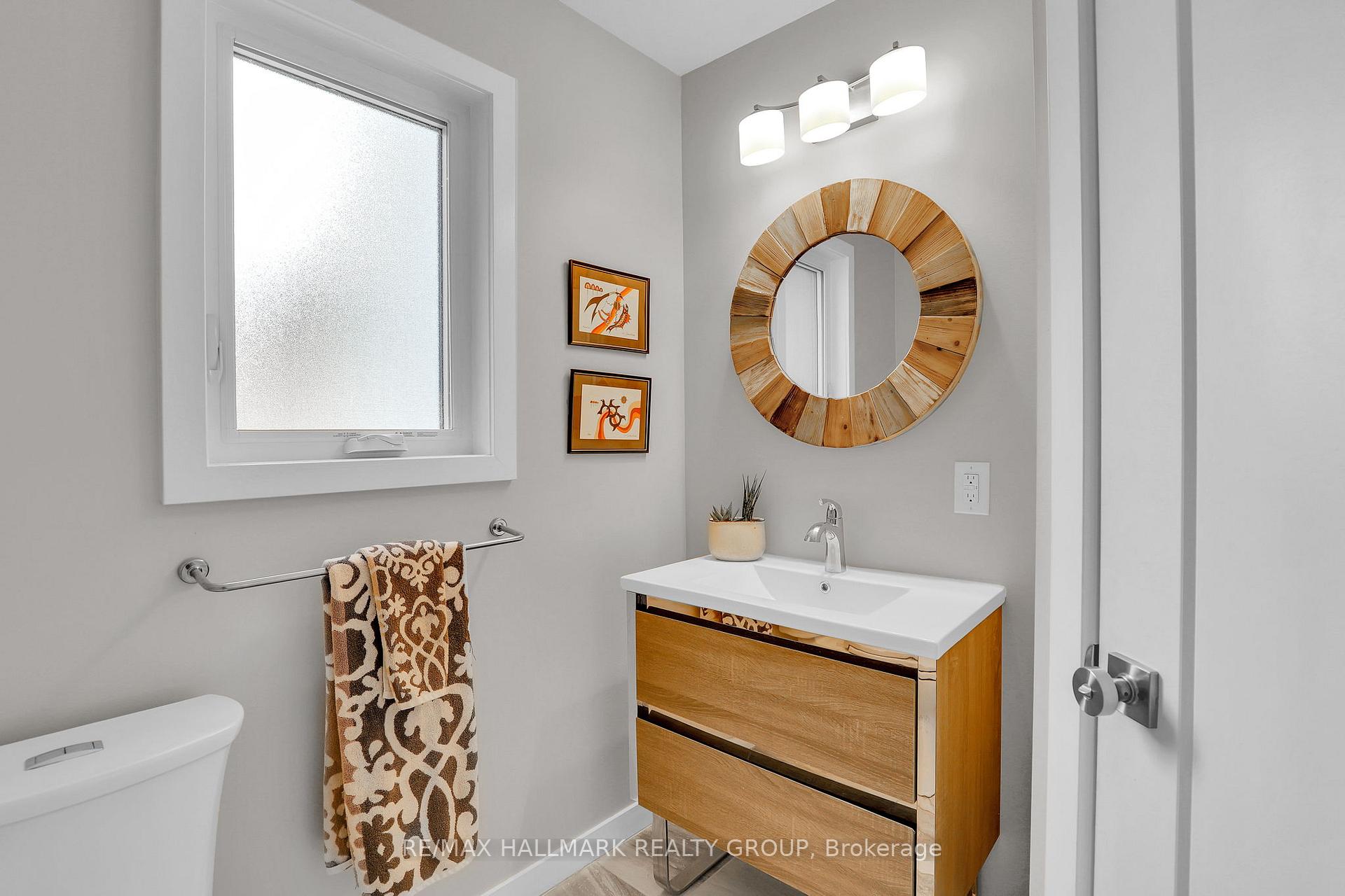 Photo 23 of 56 Anna Avenue, Ottawa, Carlington — HOMEH