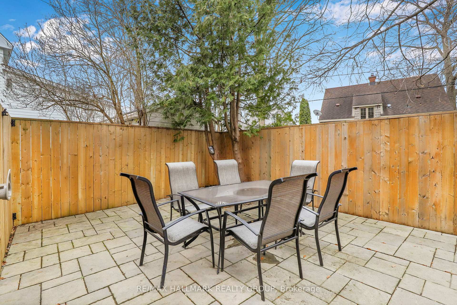 Photo 35 of 56 Anna Avenue, Ottawa, Carlington — HOMEH