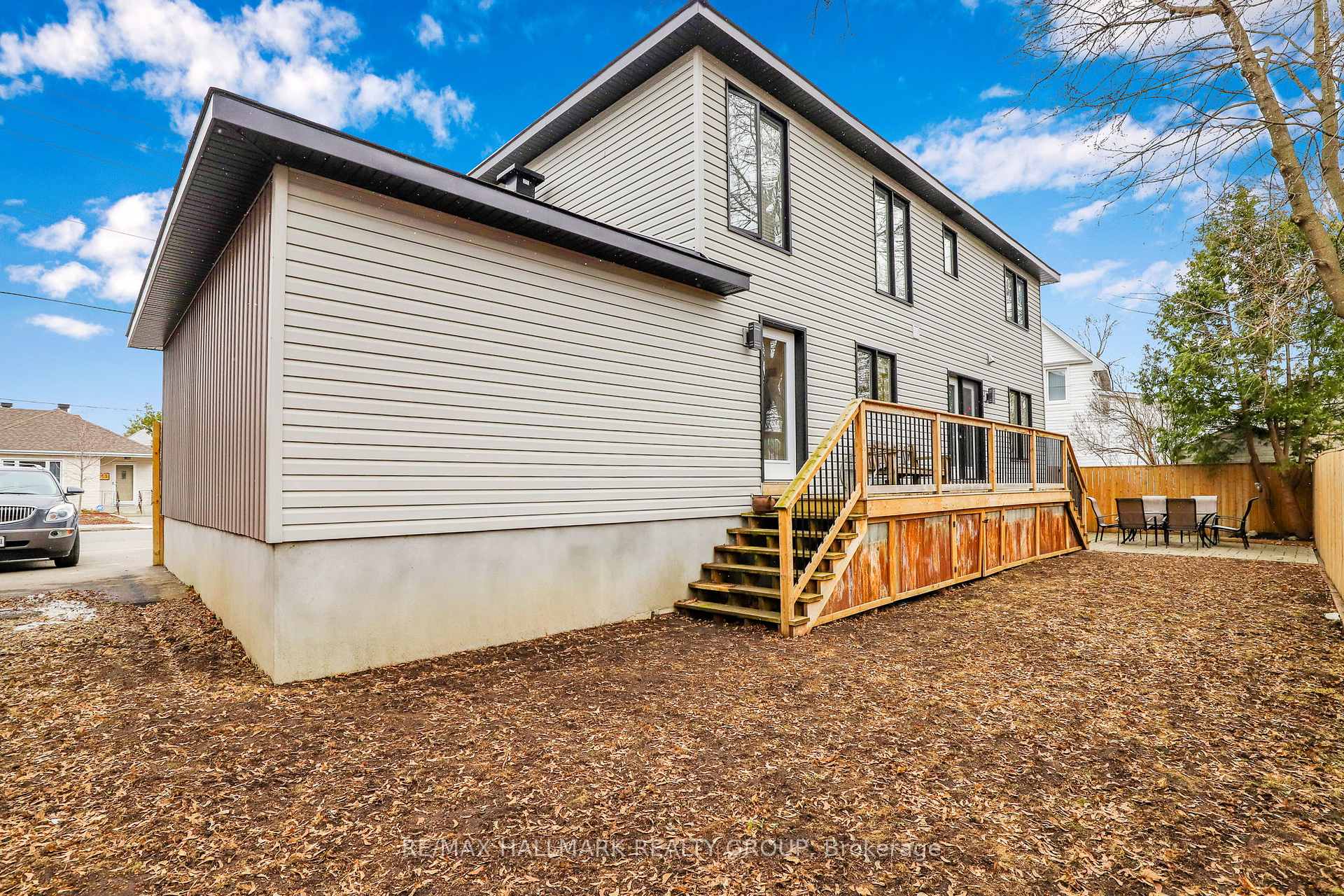Photo 39 of 56 Anna Avenue, Ottawa, Carlington — HOMEH