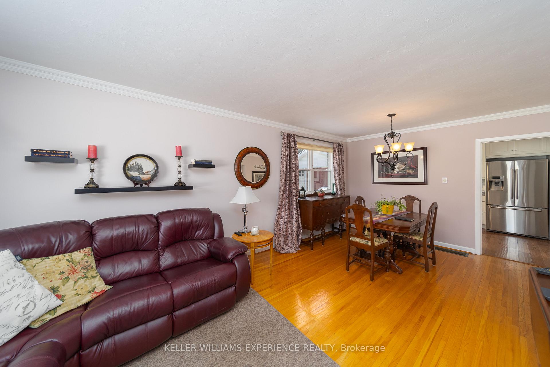 Photo 4 of 67 Queen Street, Barrie, Codrington — HOMEH