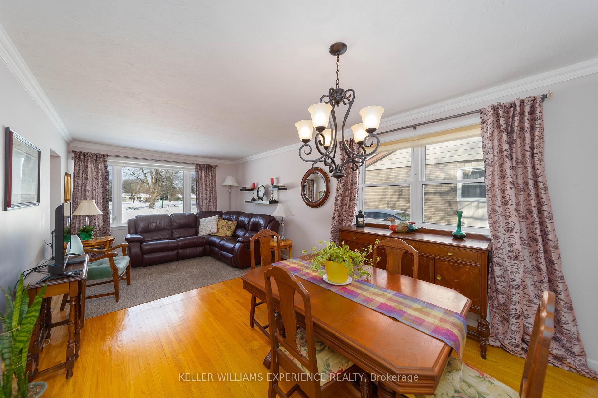 Photo 6 of 67 Queen Street, Barrie, Codrington — HOMEH