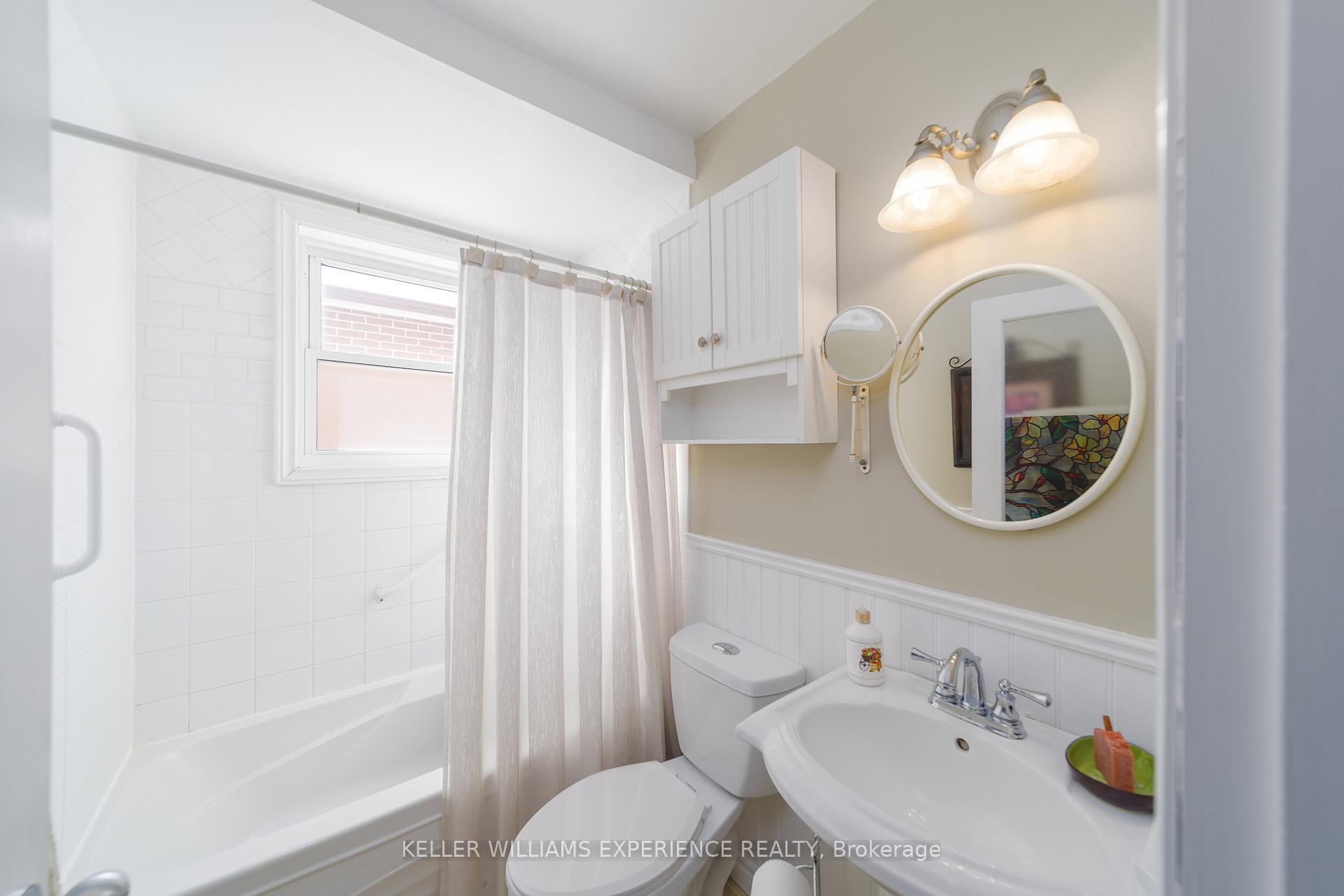 Photo 11 of 67 Queen Street, Barrie, Codrington — HOMEH