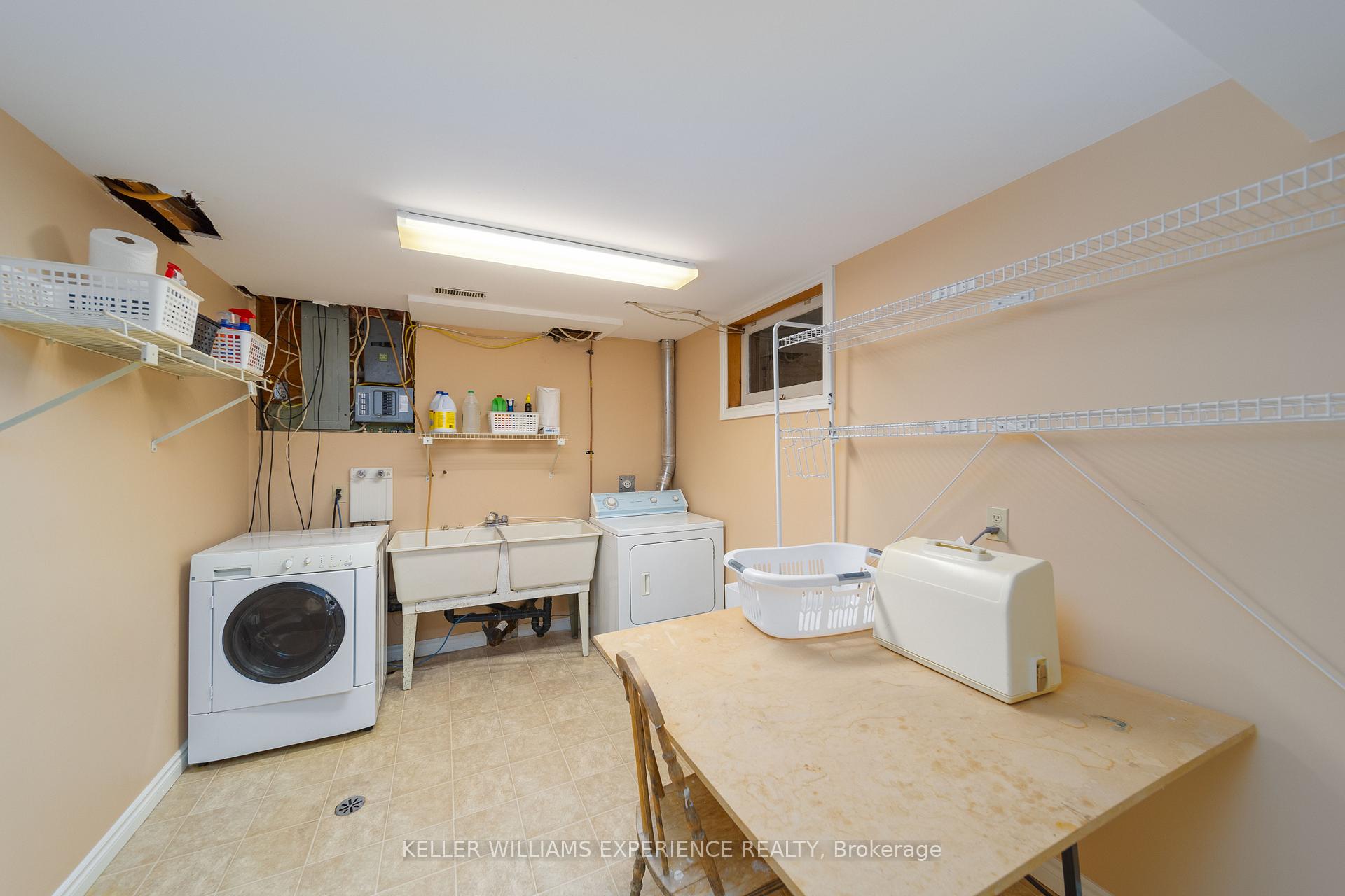 Photo 19 of 67 Queen Street, Barrie, Codrington — HOMEH
