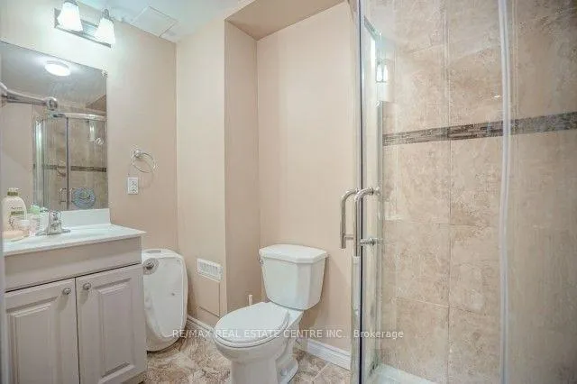 Photo 6 of Unit A, 28 Stephanie Avenue, Brampton, Bram West — HOMEH