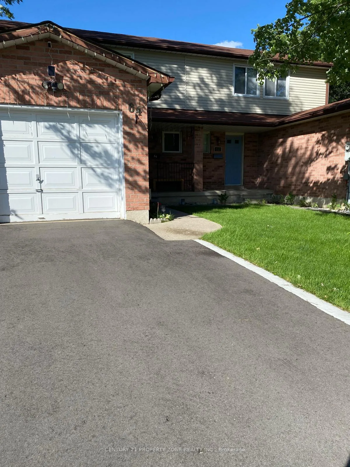 Photo 2 of 64 Bramhall Circle, Brampton, Madoc — HOMEH