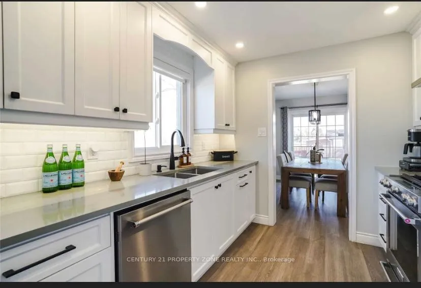 Photo 5 of 64 Bramhall Circle, Brampton, Madoc — HOMEH