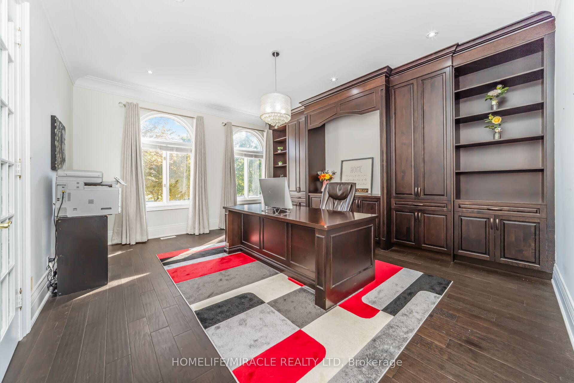 Photo 9 of 21 Bowman Avenue, Brampton, Toronto Gore Rural Estate — HOMEH