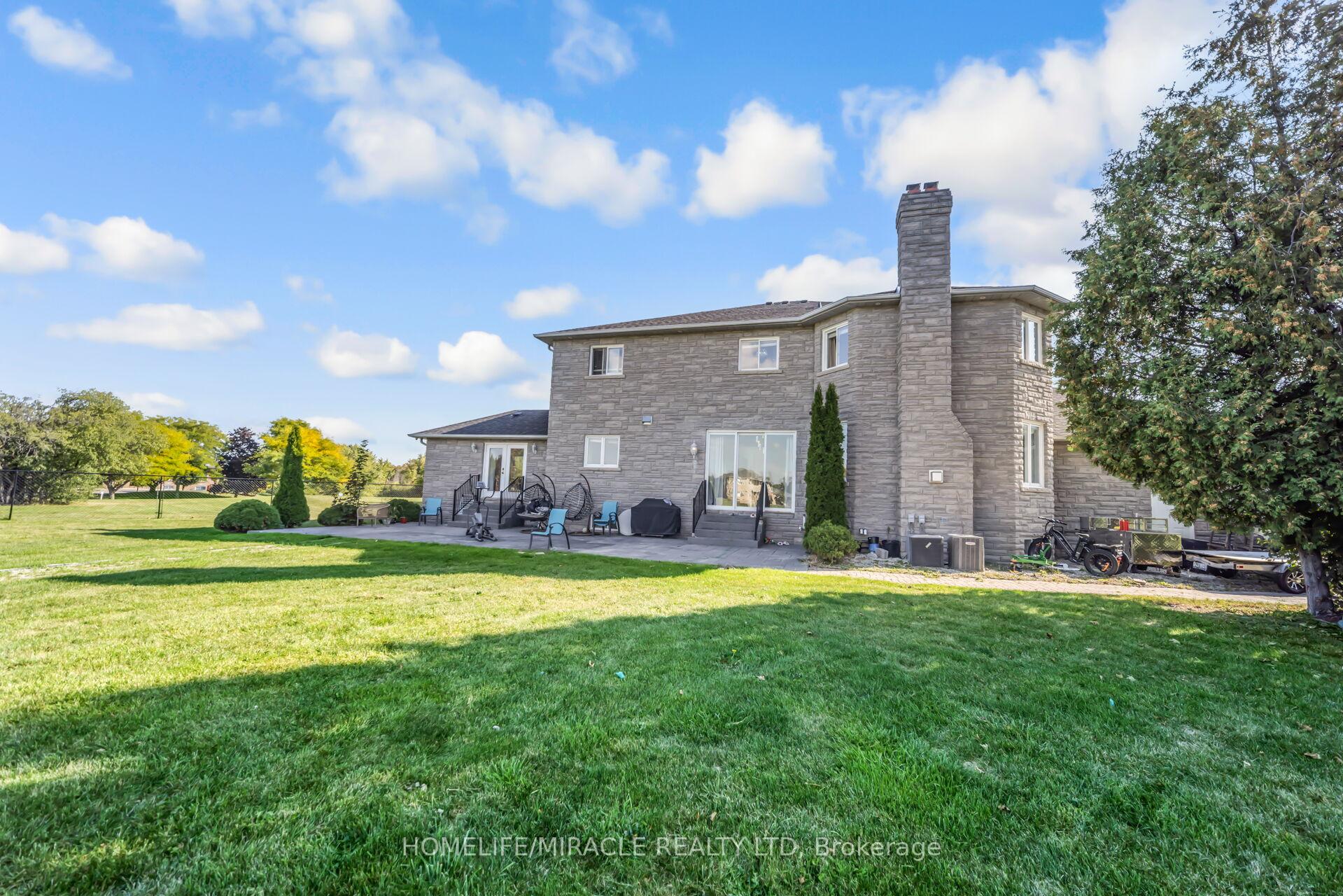 Photo 44 of 21 Bowman Avenue, Brampton, Toronto Gore Rural Estate — HOMEH