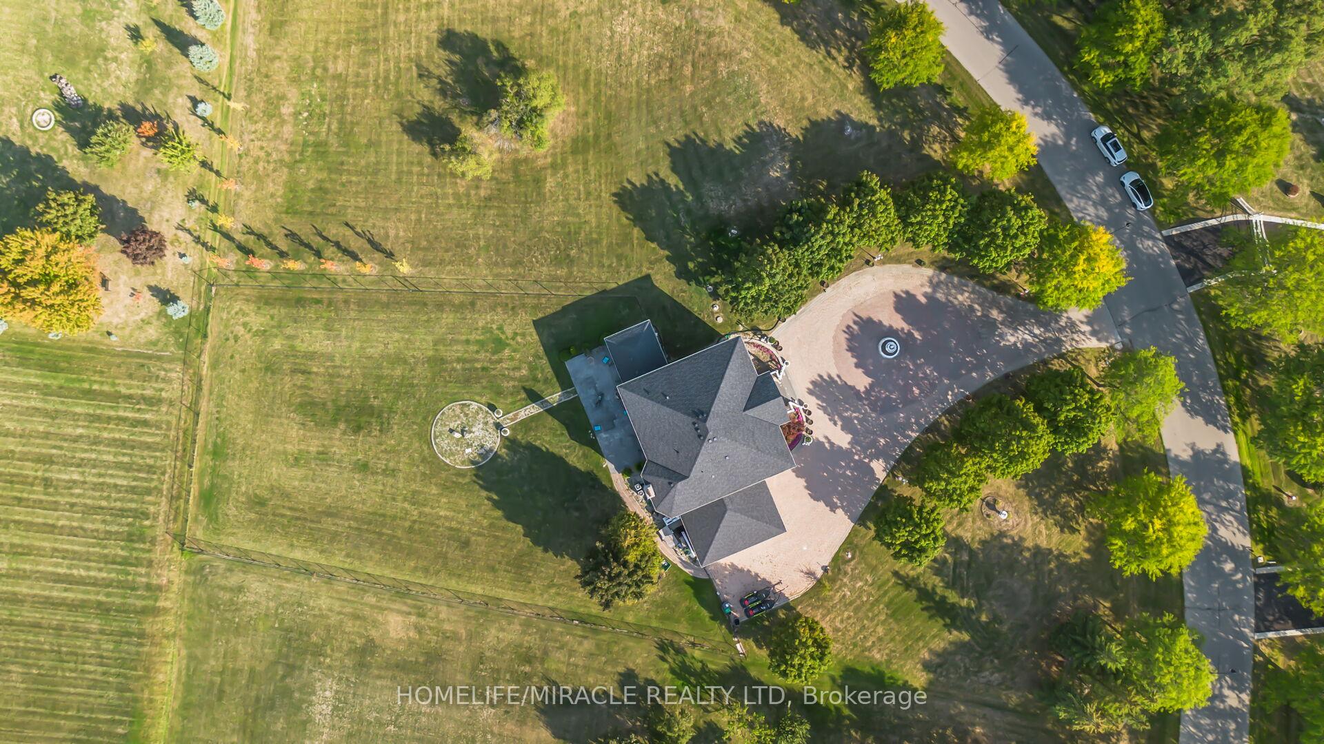 Photo 46 of 21 Bowman Avenue, Brampton, Toronto Gore Rural Estate — HOMEH