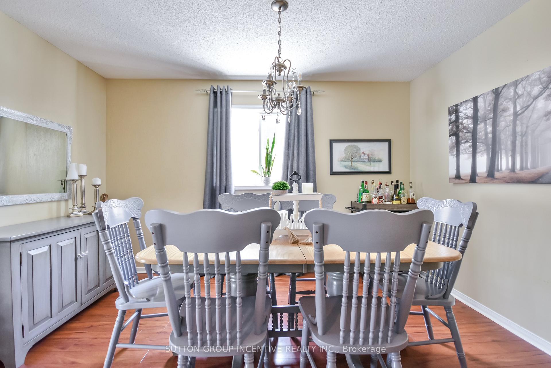 Photo 5 of 18 Wice Road, Barrie, Holly — HOMEH