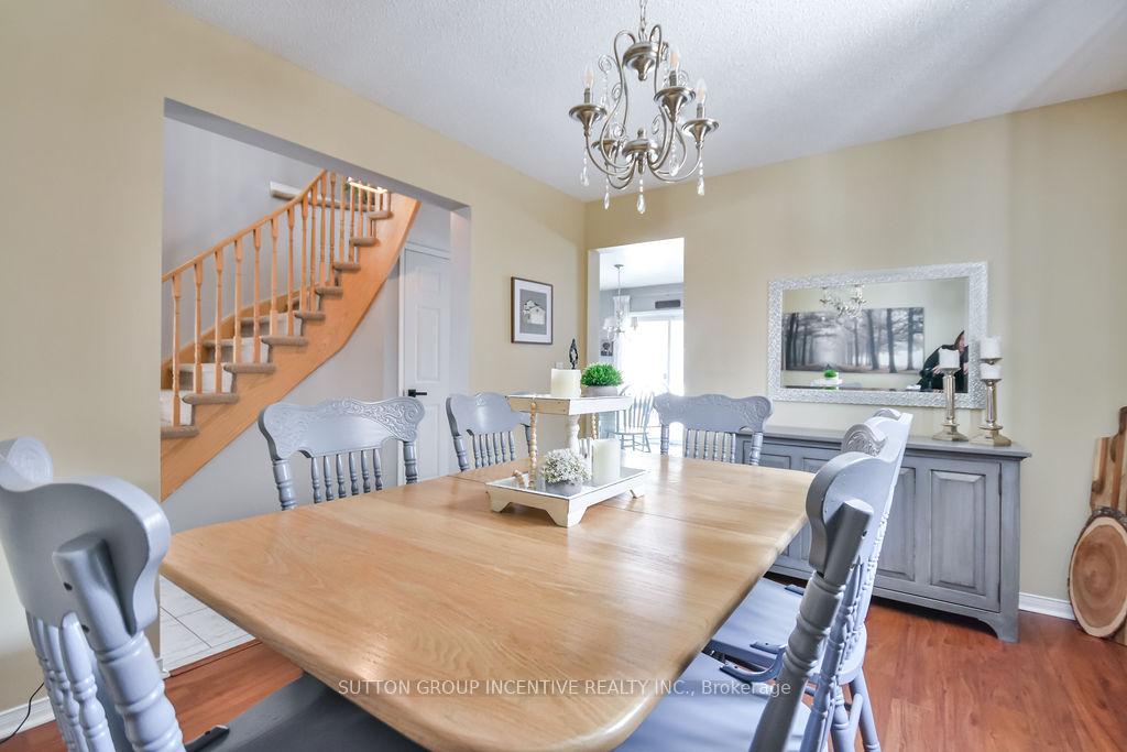 Photo 6 of 18 Wice Road, Barrie, Holly — HOMEH