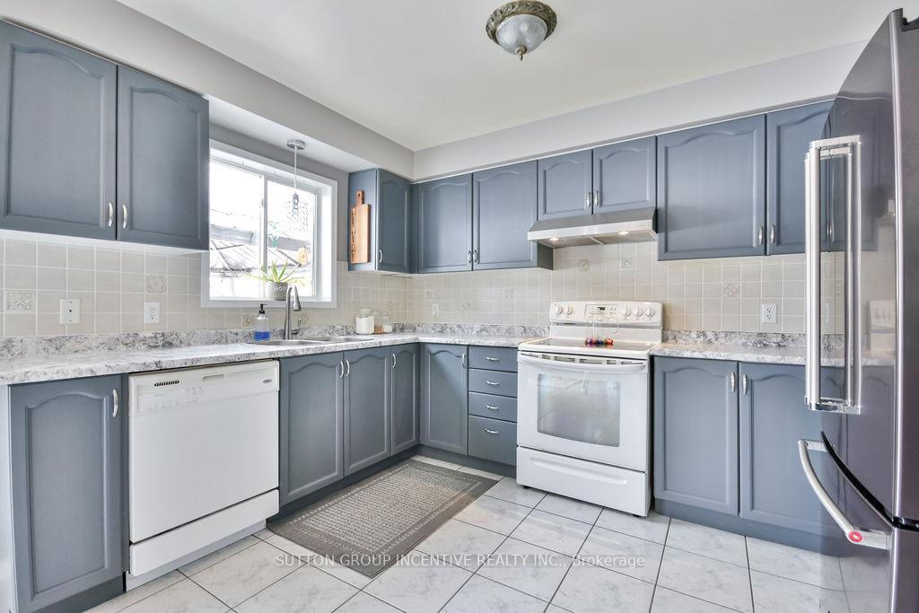 Photo 17 of 18 Wice Road, Barrie, Holly — HOMEH