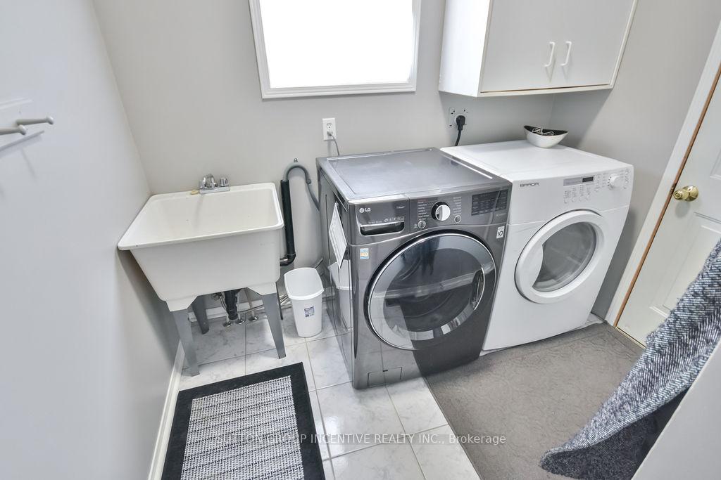 Photo 20 of 18 Wice Road, Barrie, Holly — HOMEH