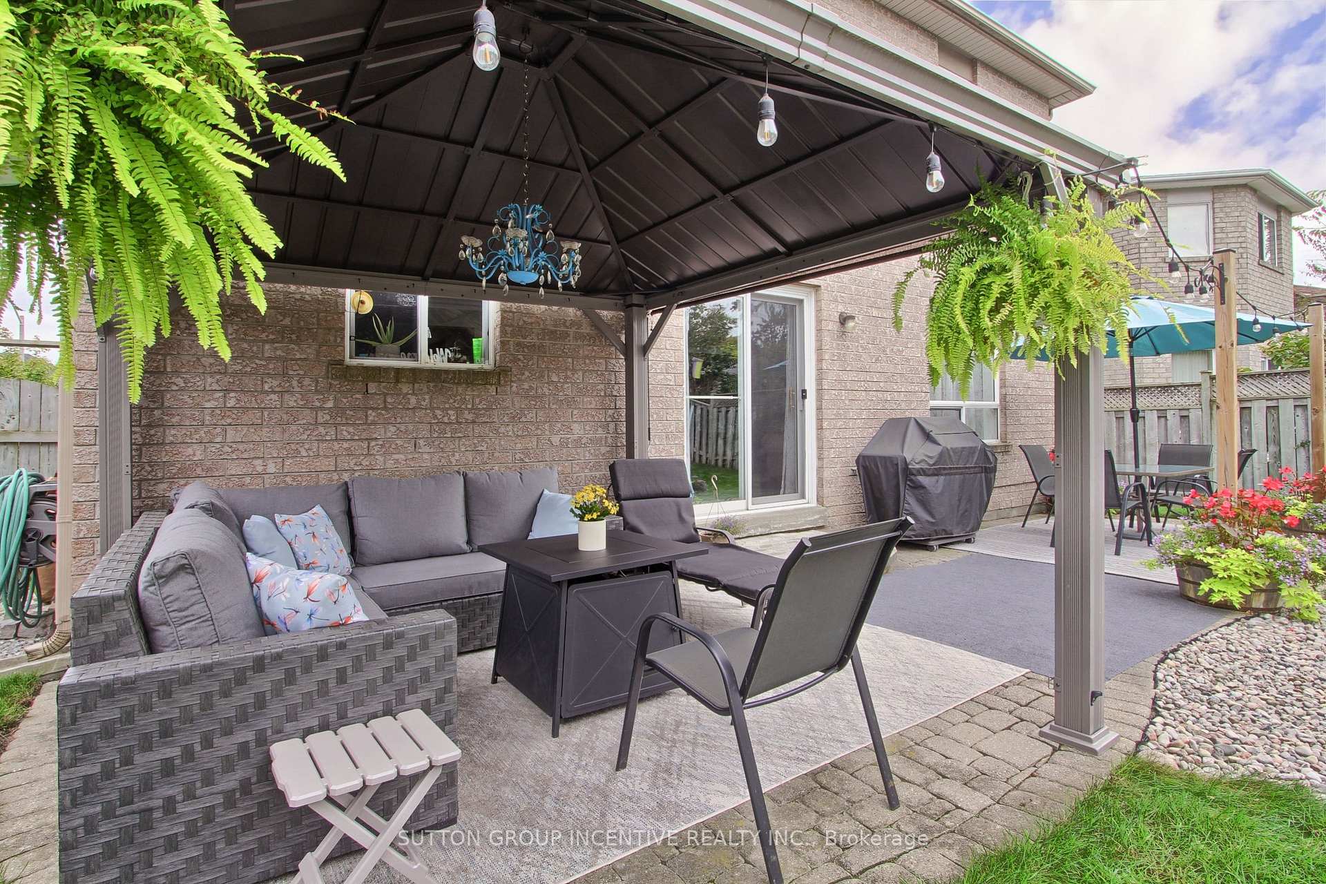 Photo 42 of 18 Wice Road, Barrie, Holly — HOMEH