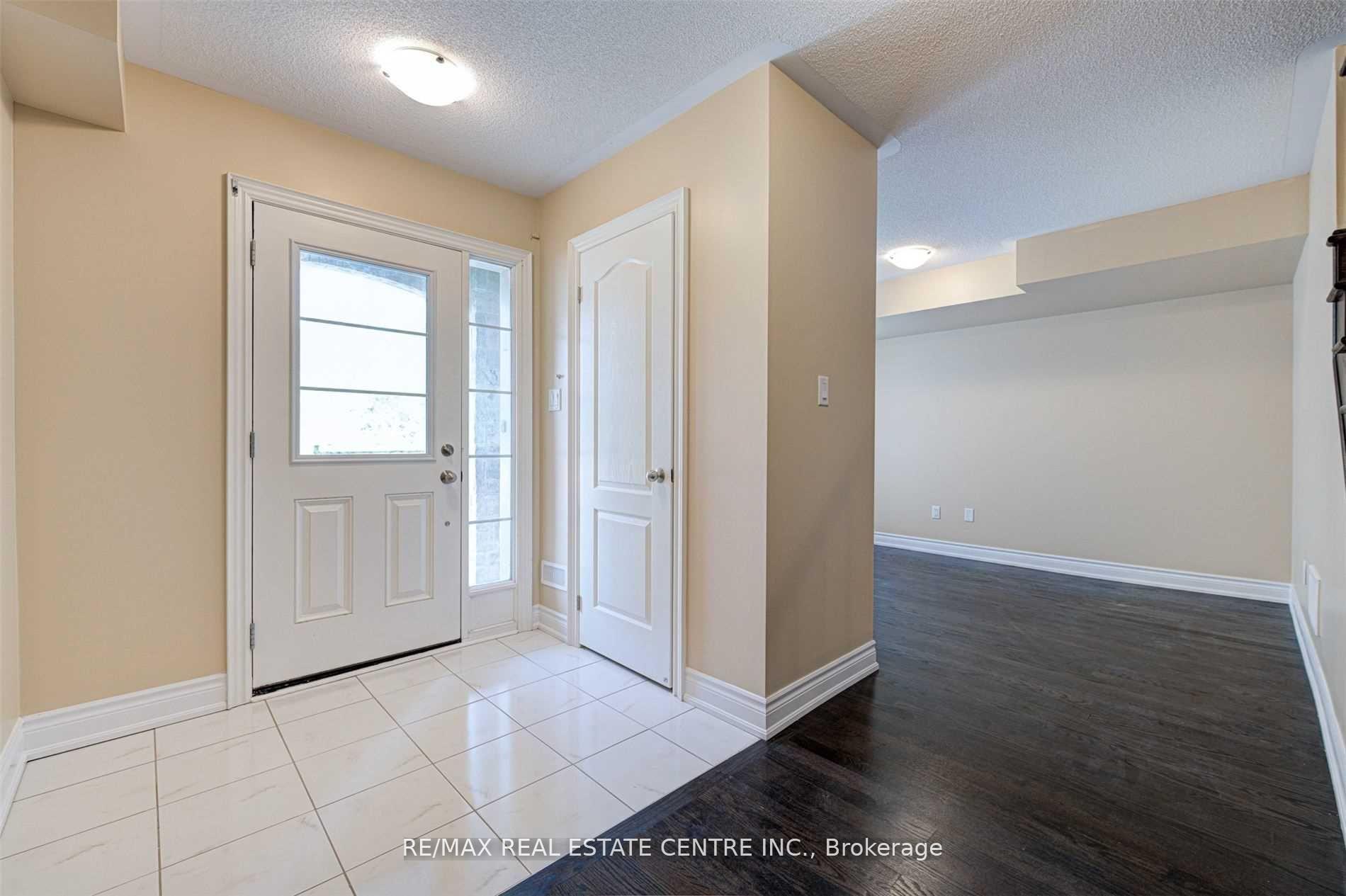 Photo 4 of 398 Rivermont Road, Brampton, Bram West — HOMEH