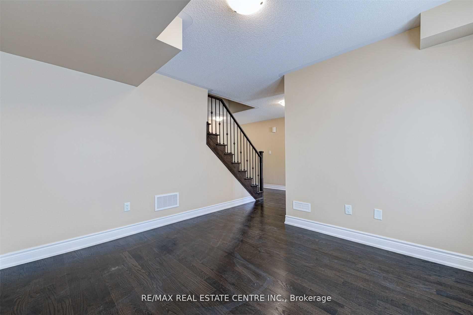 Photo 6 of 398 Rivermont Road, Brampton, Bram West — HOMEH