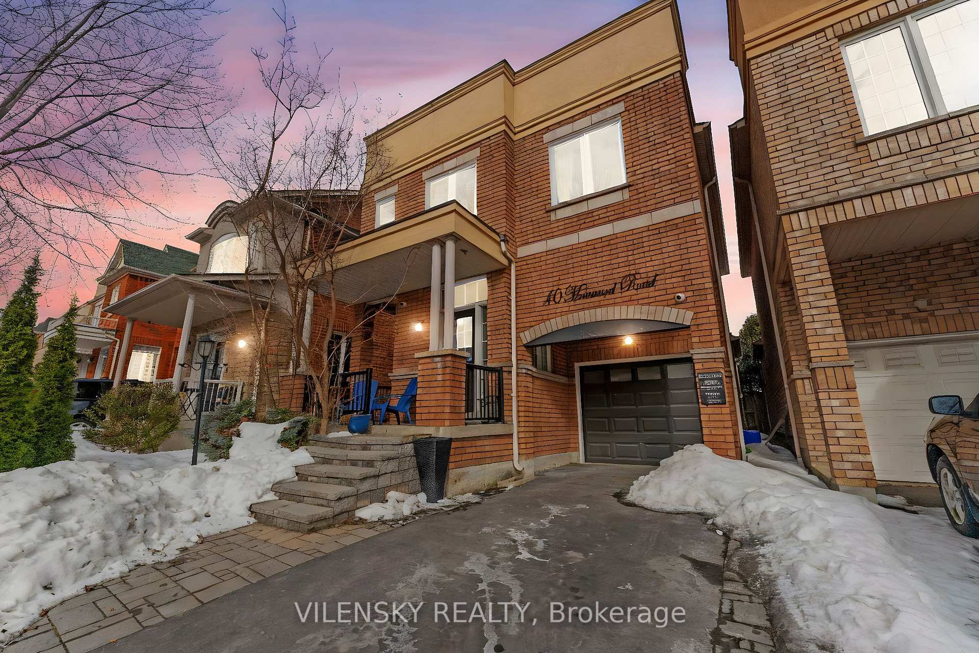 Photo 1 of 40 Mosswood Road, Vaughan, Patterson — HOMEH