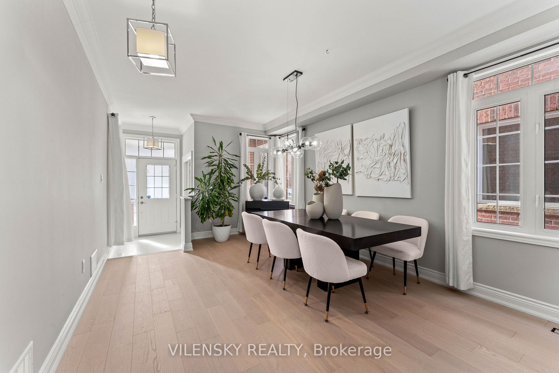 Photo 7 of 40 Mosswood Road, Vaughan, Patterson — HOMEH