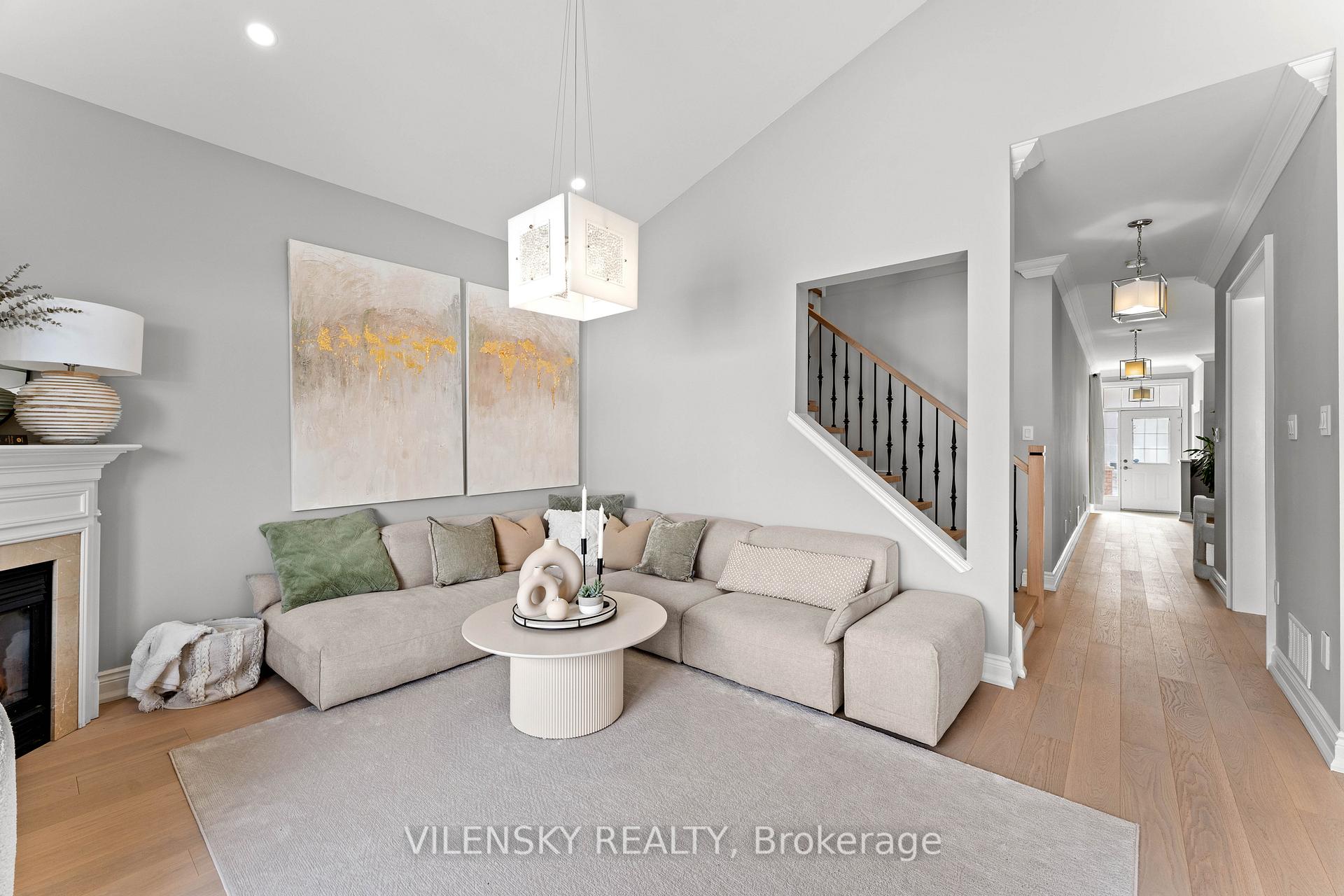 Photo 15 of 40 Mosswood Road, Vaughan, Patterson — HOMEH