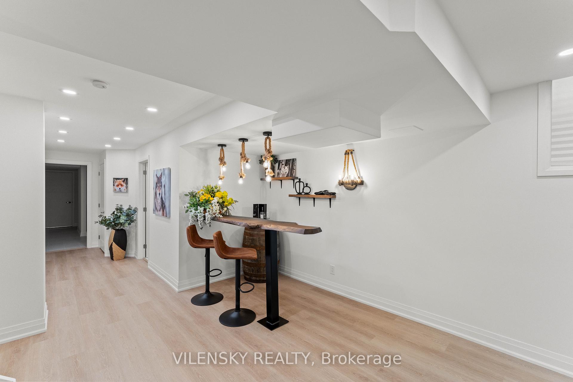 Photo 34 of 40 Mosswood Road, Vaughan, Patterson — HOMEH