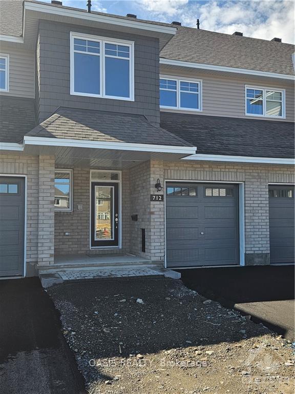Photo 1 of 712 Pipit Lane, Ottawa, Barrhaven - Half Moon Bay — HOMEH