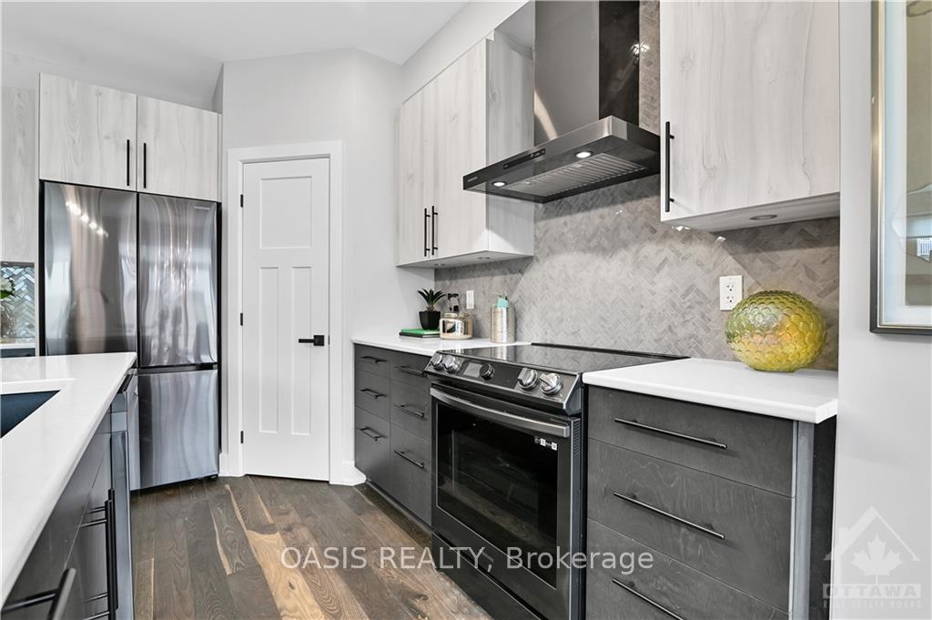 Photo 5 of 712 Pipit Lane, Ottawa, Barrhaven - Half Moon Bay — HOMEH