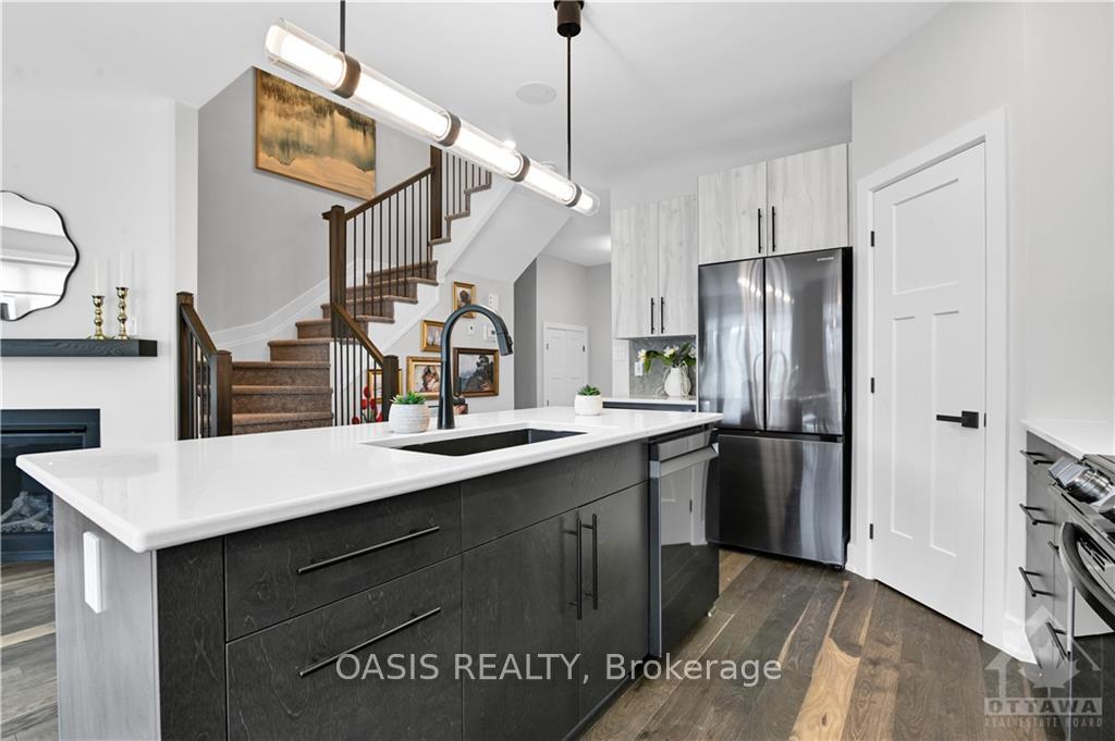 Photo 7 of 712 Pipit Lane, Ottawa, Barrhaven - Half Moon Bay — HOMEH