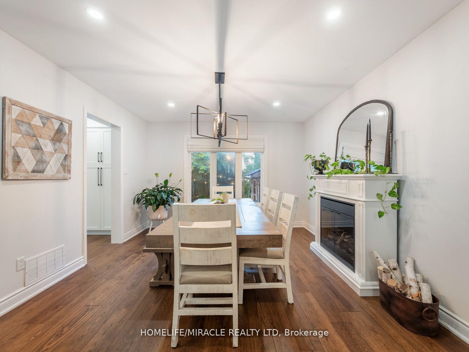 Photo 9 of 521 Oneida Drive, Burlington, LaSalle — HOMEH