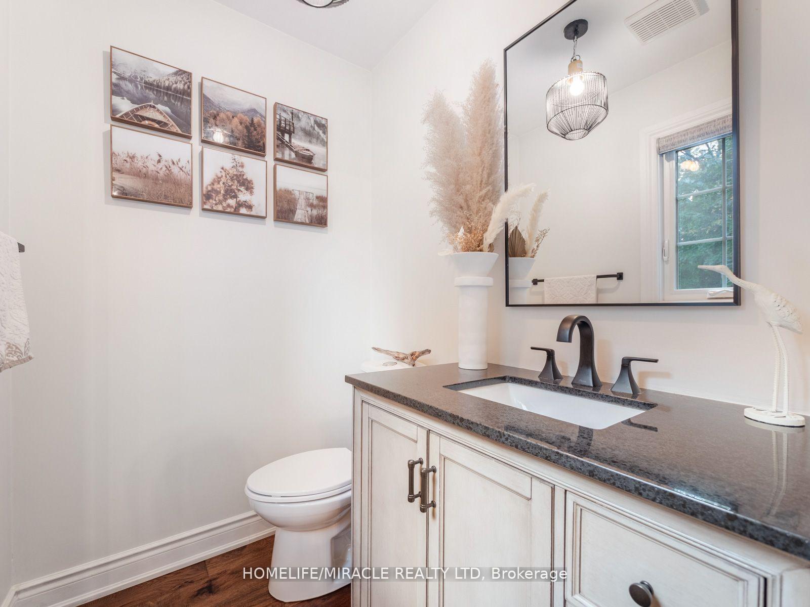 Photo 14 of 521 Oneida Drive, Burlington, LaSalle — HOMEH