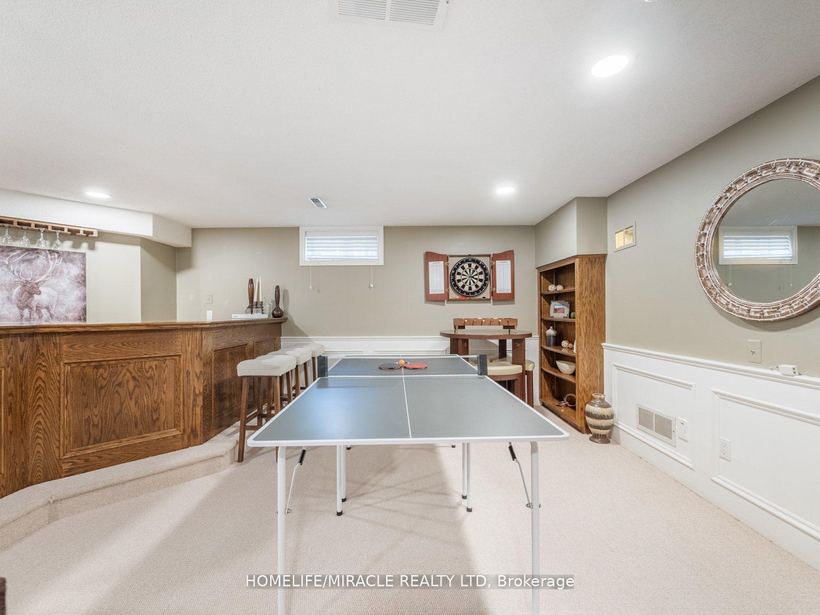 Photo 24 of 521 Oneida Drive, Burlington, LaSalle — HOMEH