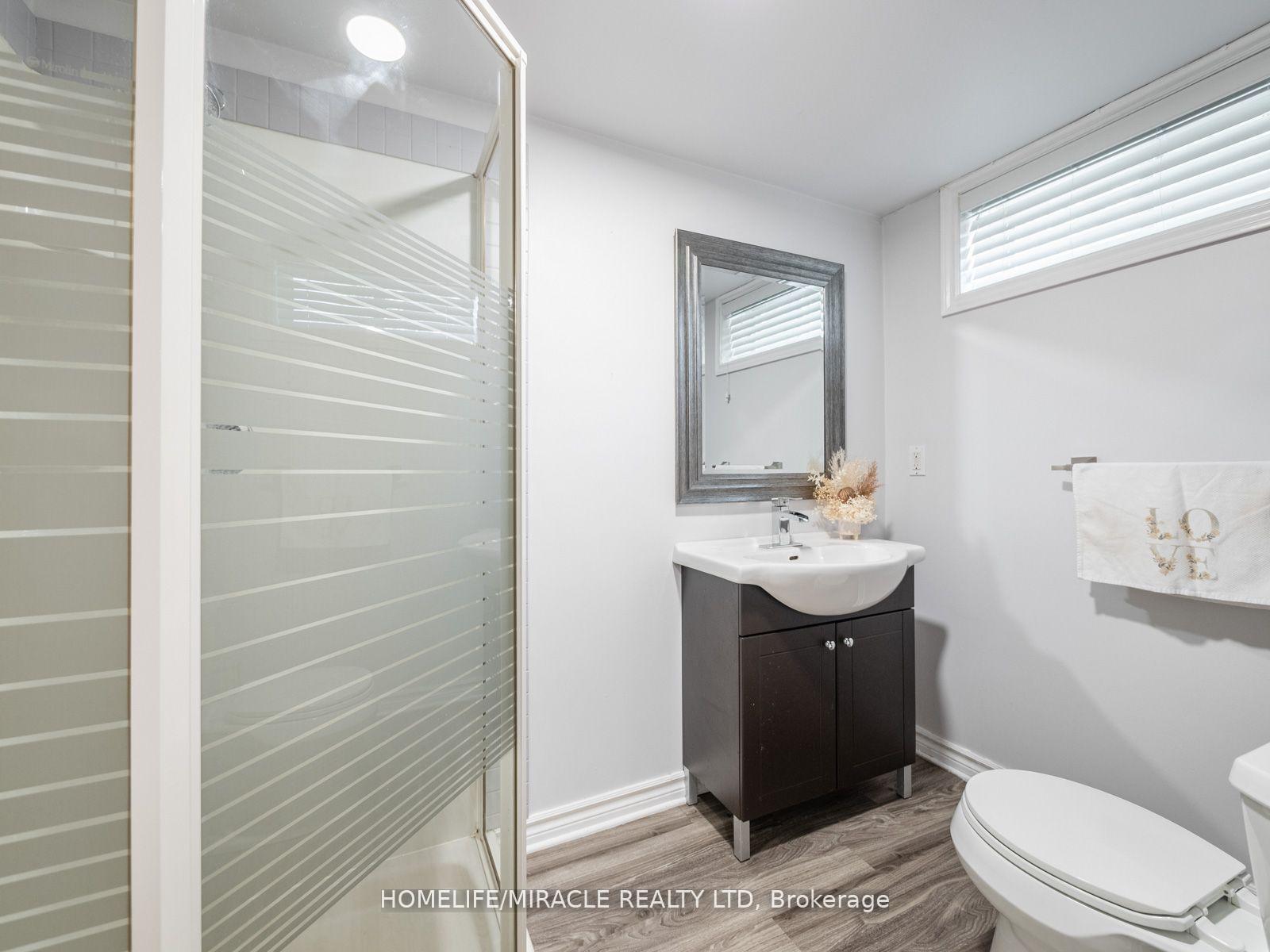 Photo 25 of 521 Oneida Drive, Burlington, LaSalle — HOMEH