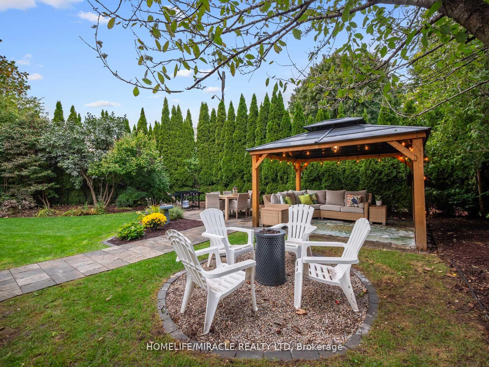 Photo 30 of 521 Oneida Drive, Burlington, LaSalle — HOMEH