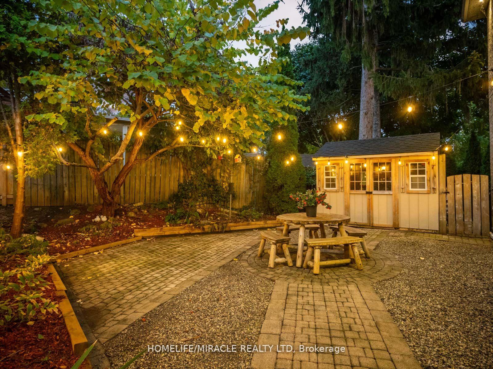 Photo 33 of 521 Oneida Drive, Burlington, LaSalle — HOMEH