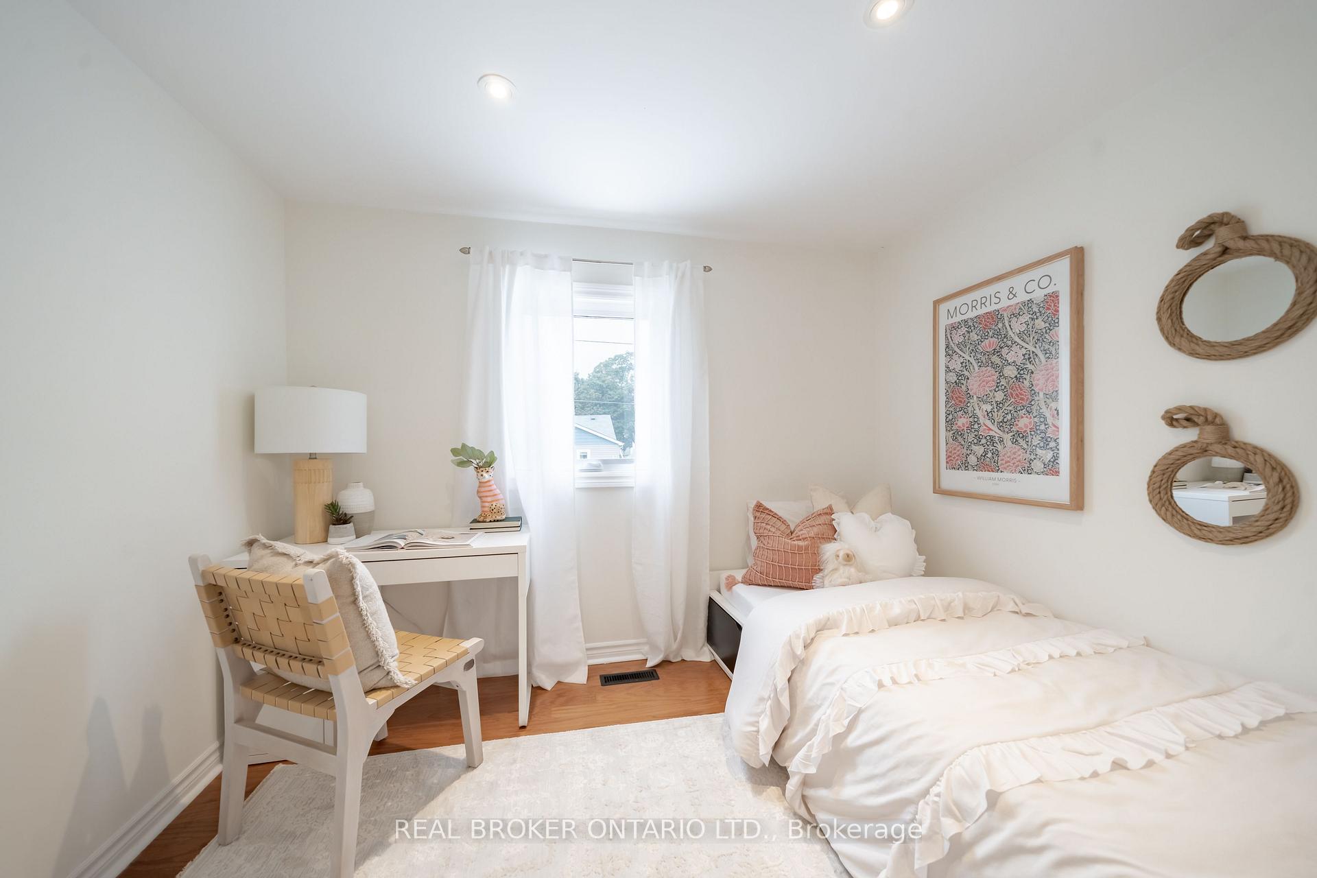 Photo 17 of 24 Angus Drive, Ajax, Central — HOMEH