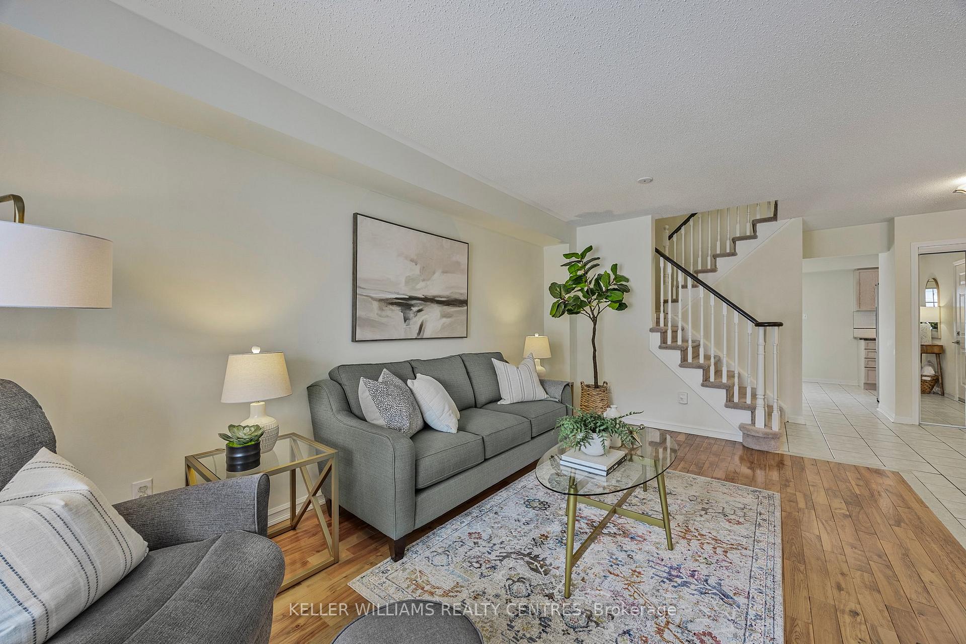 Photo 6 of 26 Succession Crescent, Barrie, Innis-Shore — HOMEH