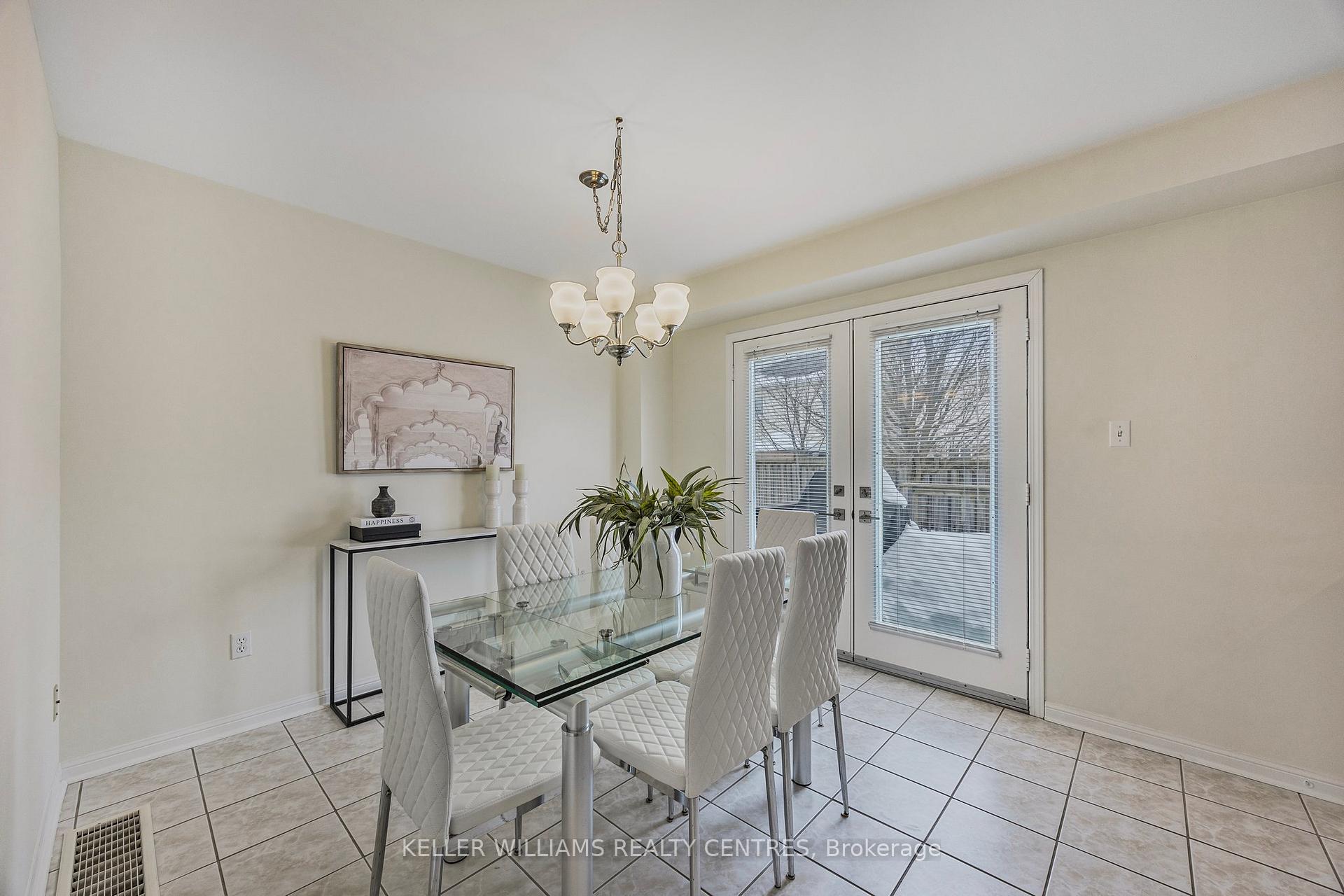 Photo 7 of 26 Succession Crescent, Barrie, Innis-Shore — HOMEH