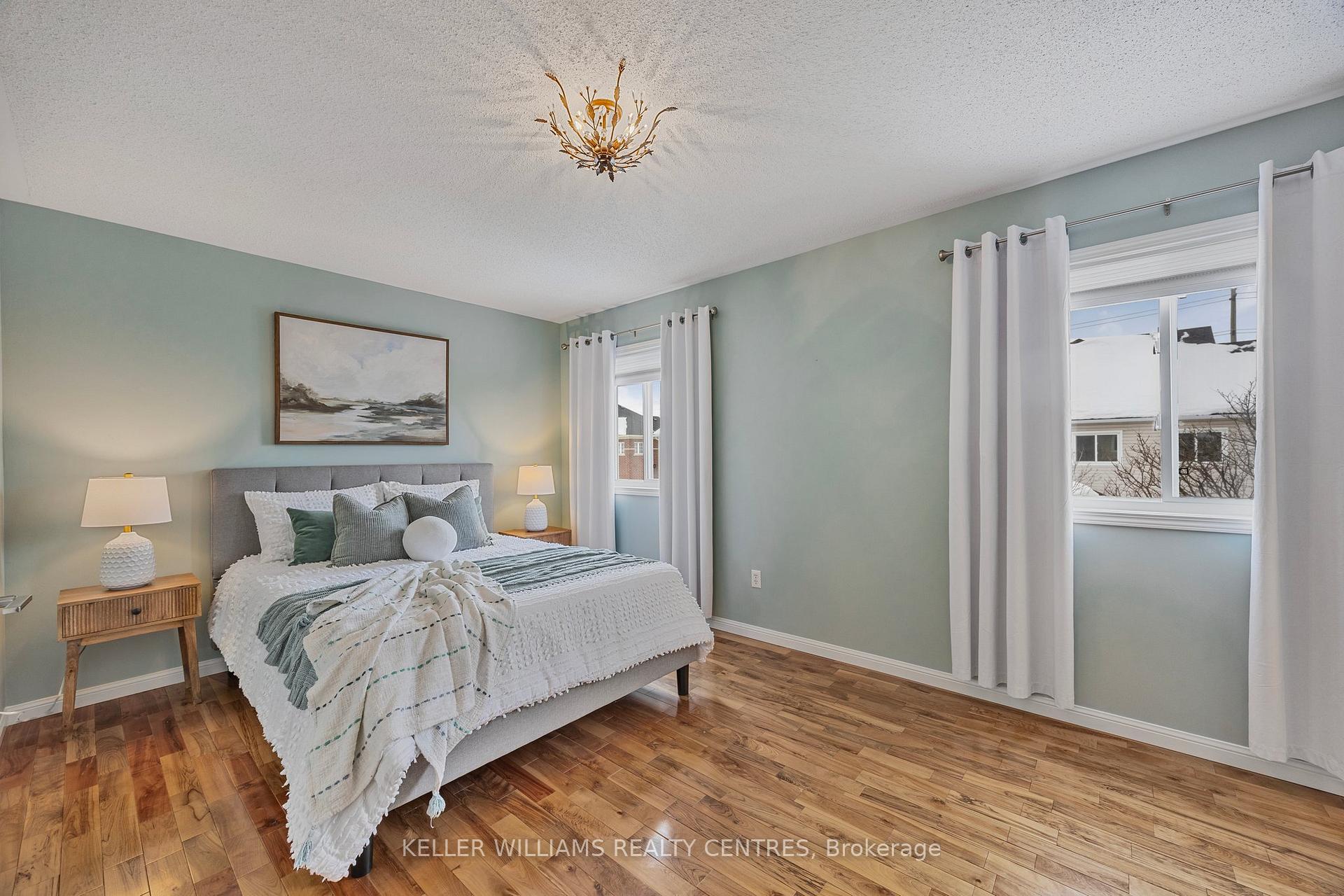 Photo 12 of 26 Succession Crescent, Barrie, Innis-Shore — HOMEH