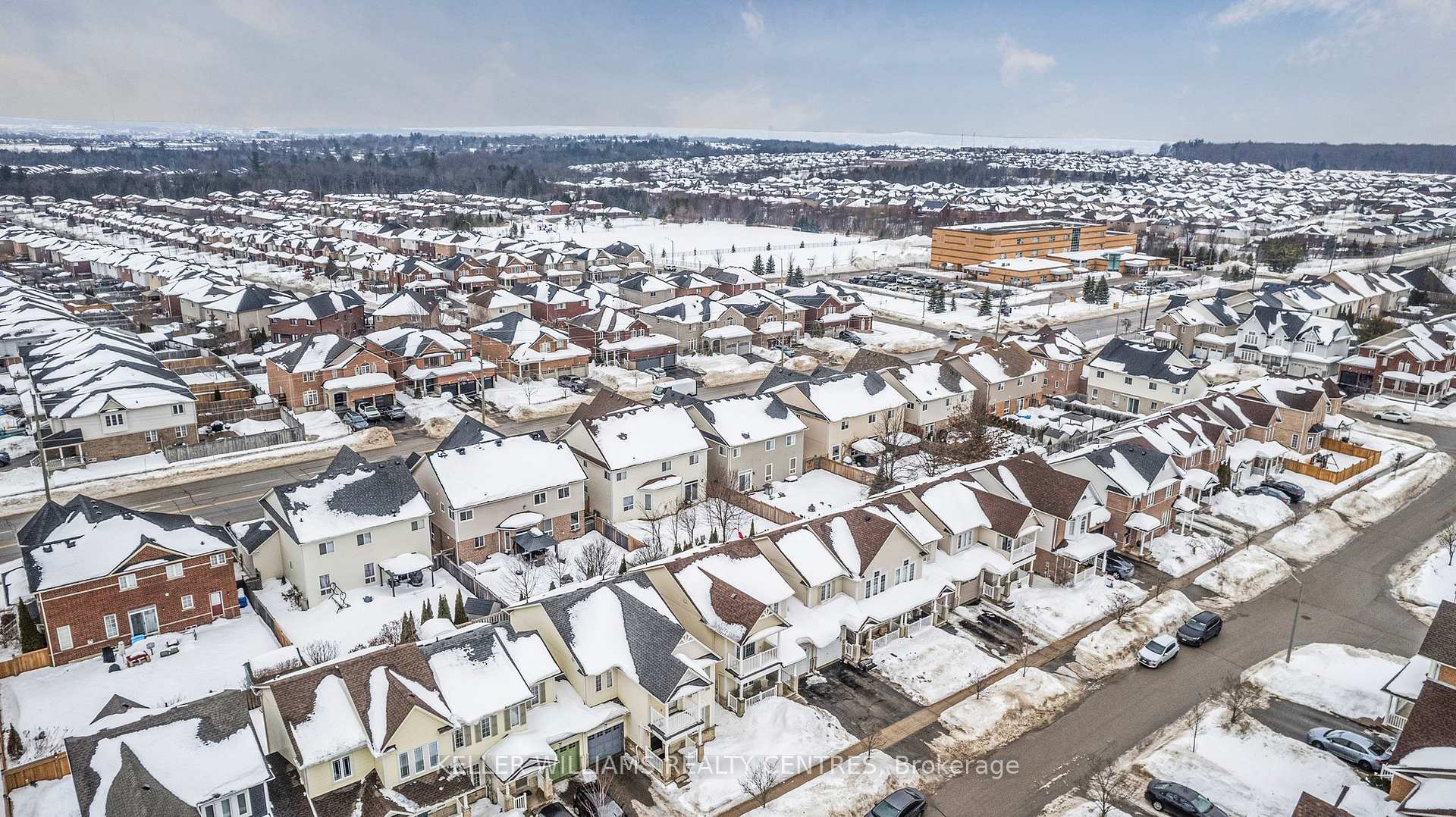 Photo 21 of 26 Succession Crescent, Barrie, Innis-Shore — HOMEH