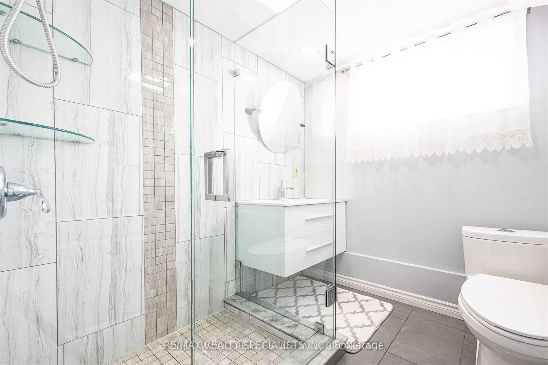 Photo 10 of Unit Basement, 85 Curtis Drive, Brampton, Brampton South — HOMEH
