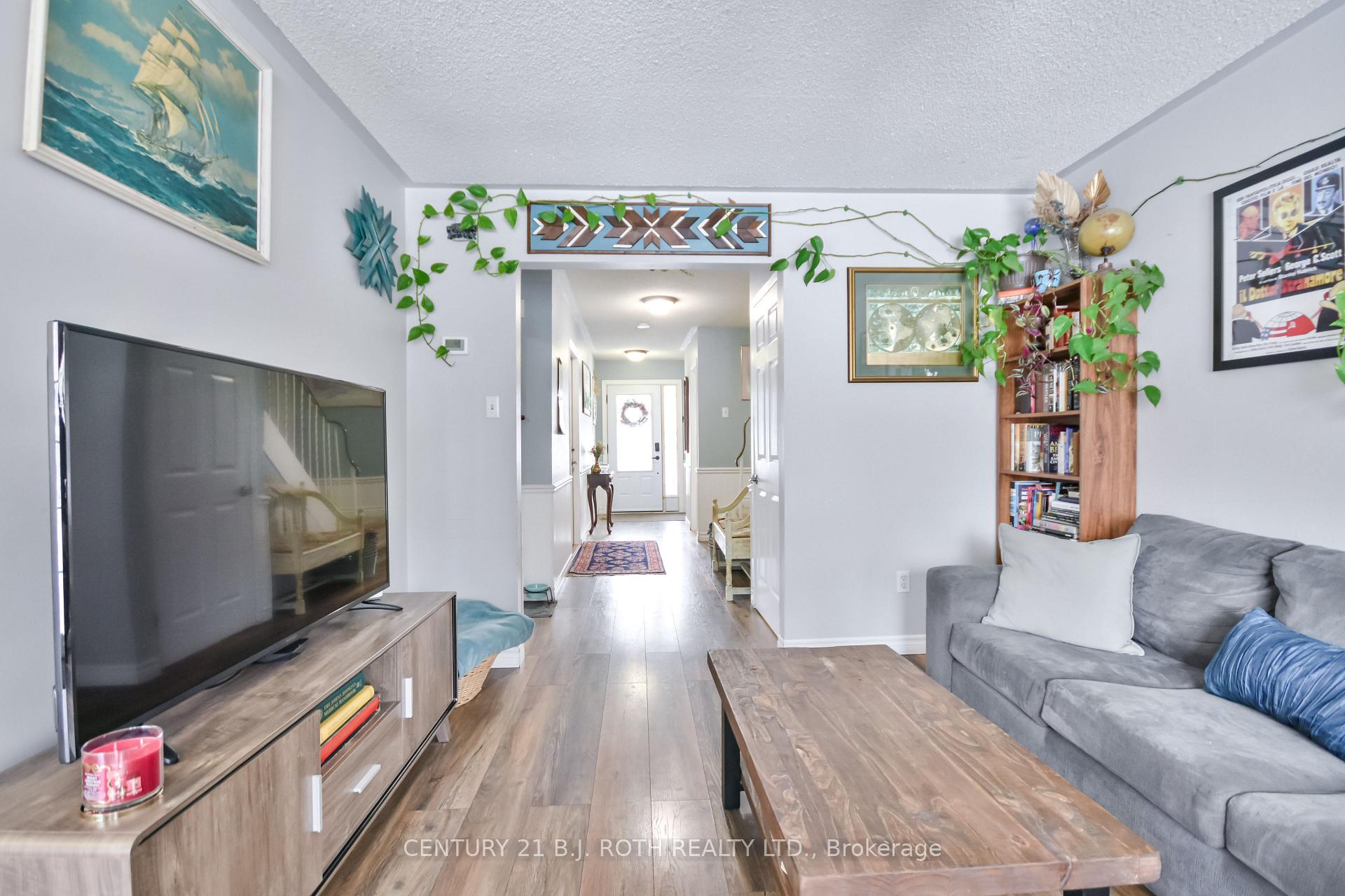 Photo 7 of 57 Highcroft Road, Barrie, Allandale Heights — HOMEH