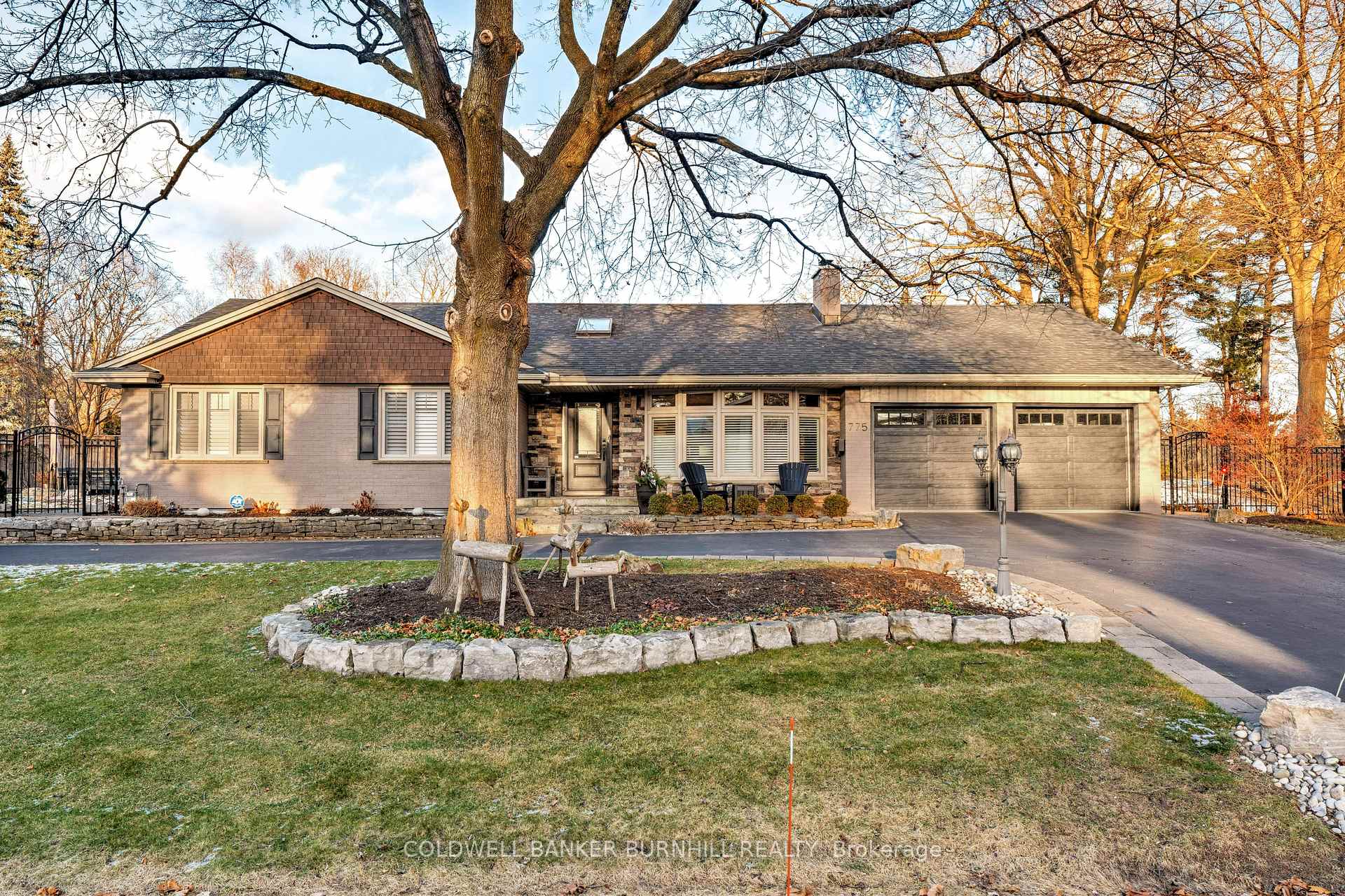 Photo 1 of 775 Falcon Boulevard, Burlington, LaSalle — HOMEH