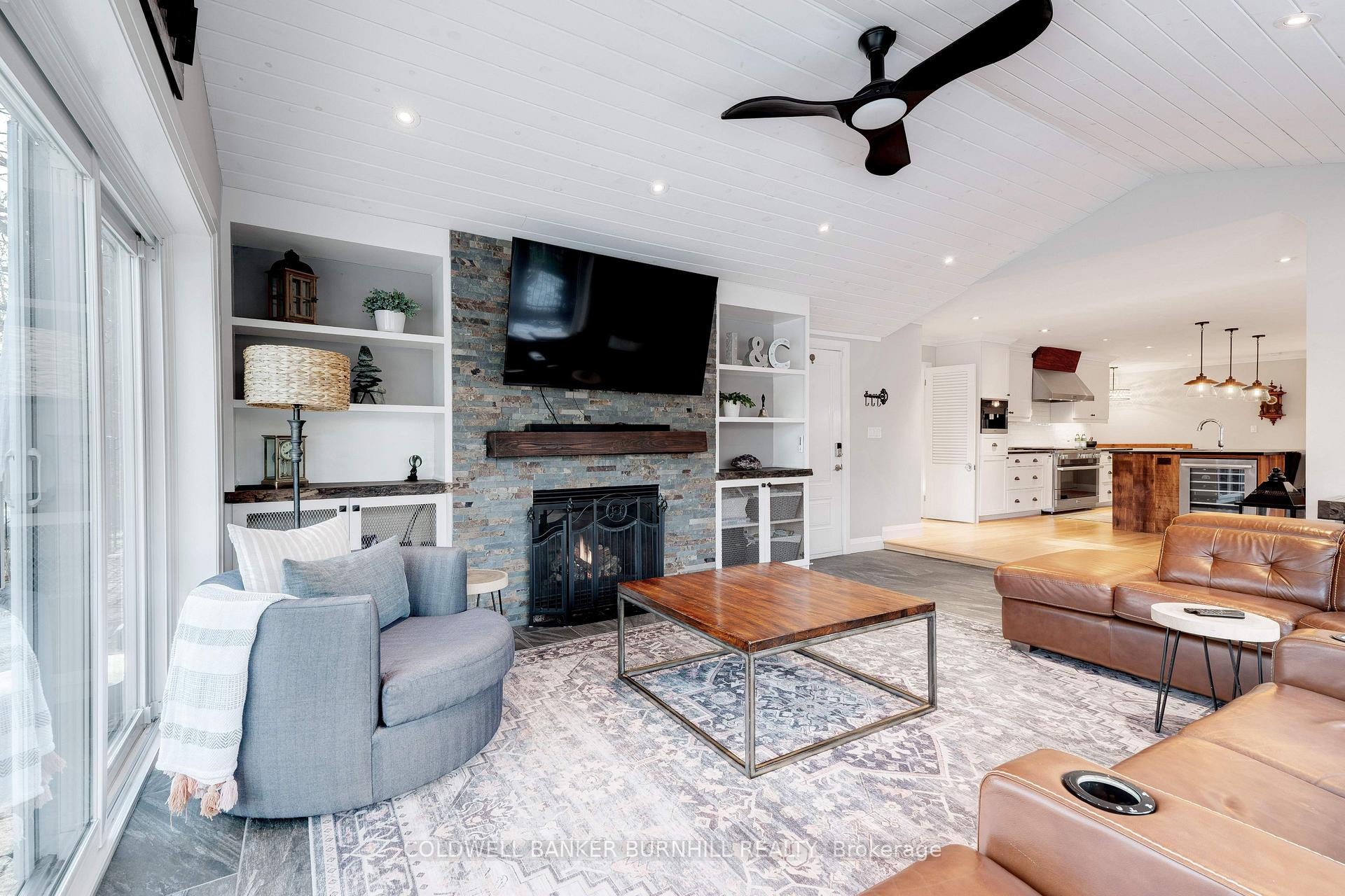 Photo 16 of 775 Falcon Boulevard, Burlington, LaSalle — HOMEH
