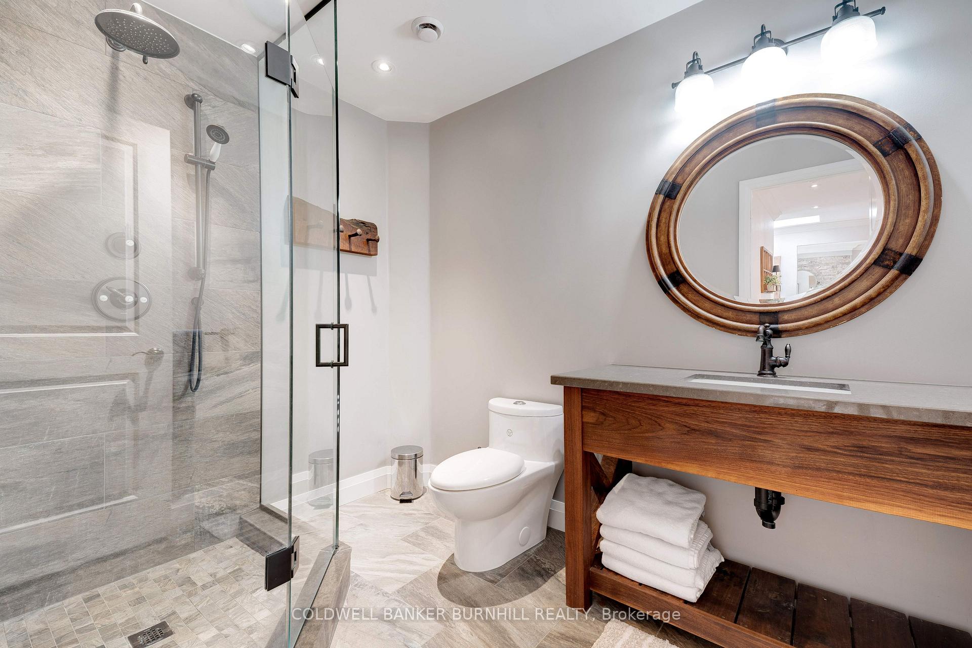 Photo 30 of 775 Falcon Boulevard, Burlington, LaSalle — HOMEH